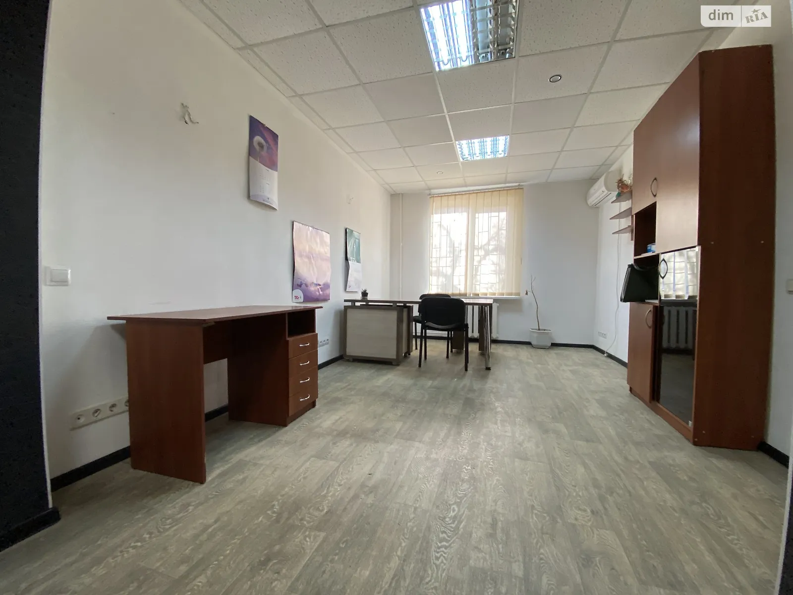 Продается офис 56.3 кв. м в бизнес-центре - фото 3