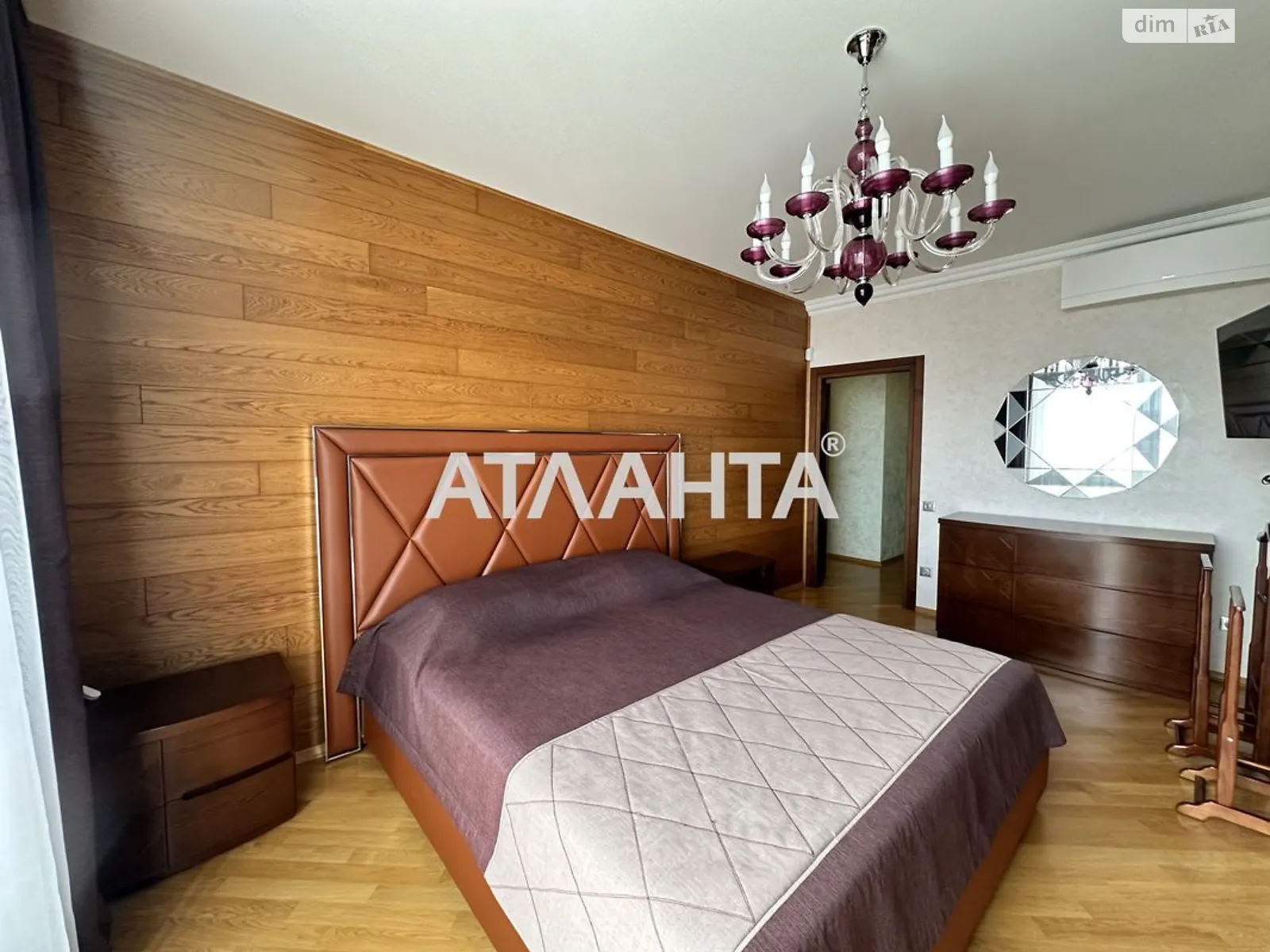 Продается 2-комнатная квартира 105 кв. м в Одессе, ул. Генуэзская - фото 1