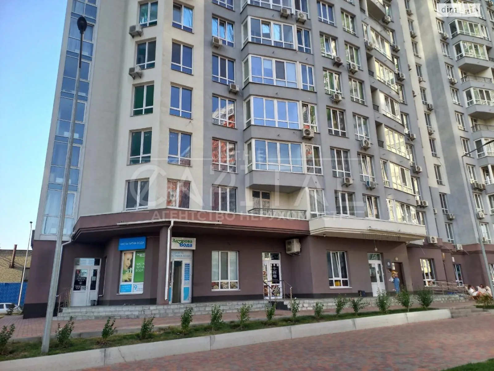 Продается 2-комнатная квартира 64 кв. м в Киеве, ул. Каховская, 60 - фото 1