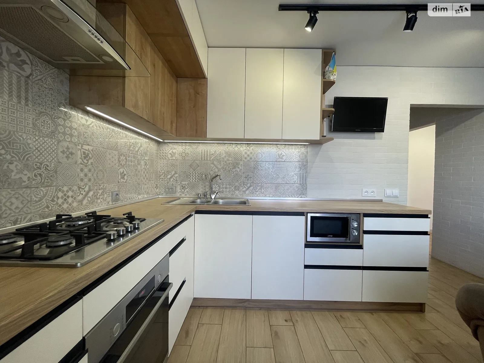 3-кімнатна квартира 69 кв. м у Запоріжжі, цена: 69000 $ - фото 1