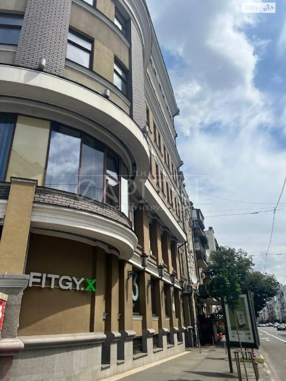 Здається в оренду офіс 265 кв. м в бізнес-центрі, цена: 2500 $ - фото 1