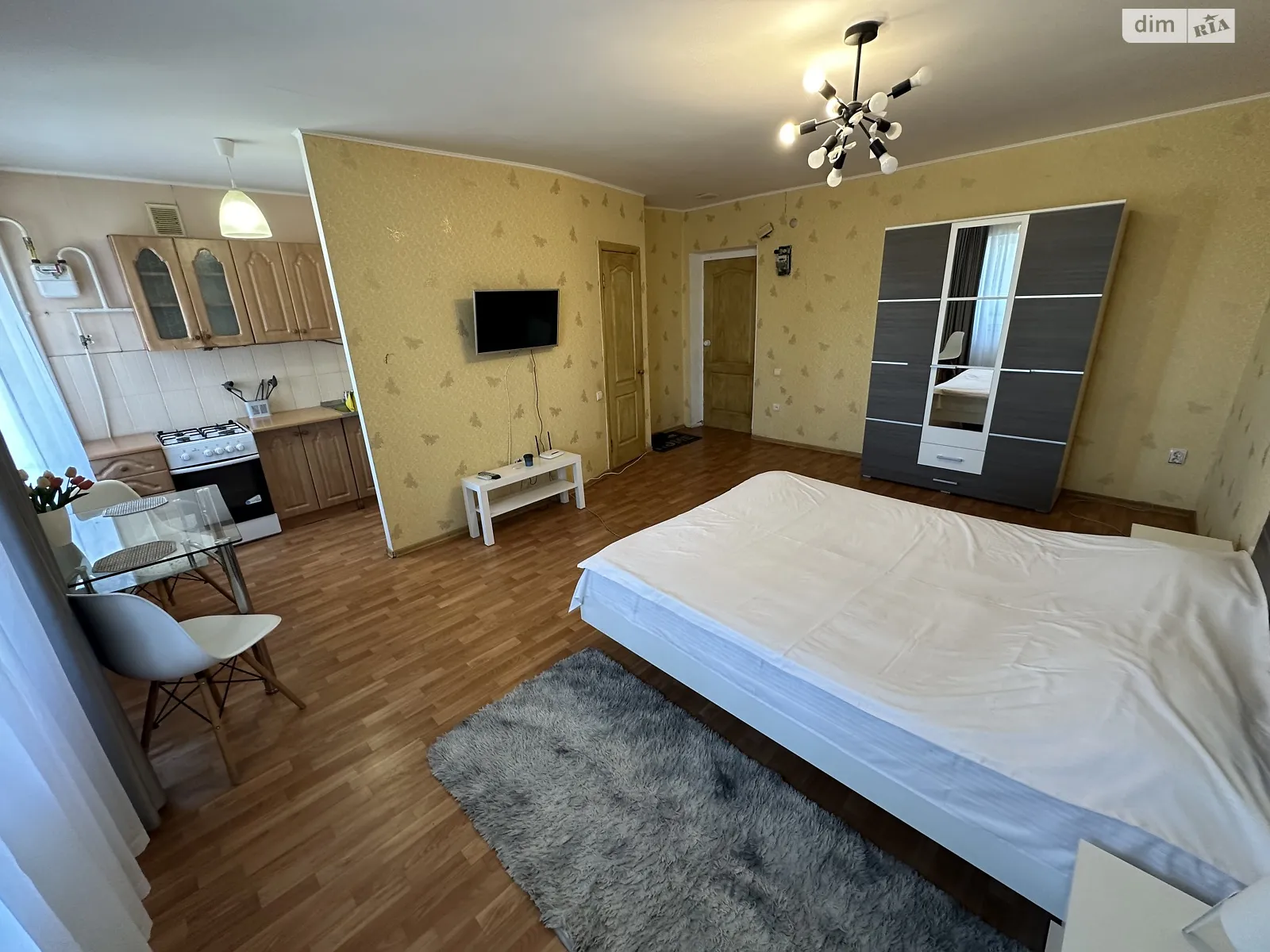 Продается 1-комнатная квартира 30 кв. м в Николаеве, ул. Профессора Бузника, 2