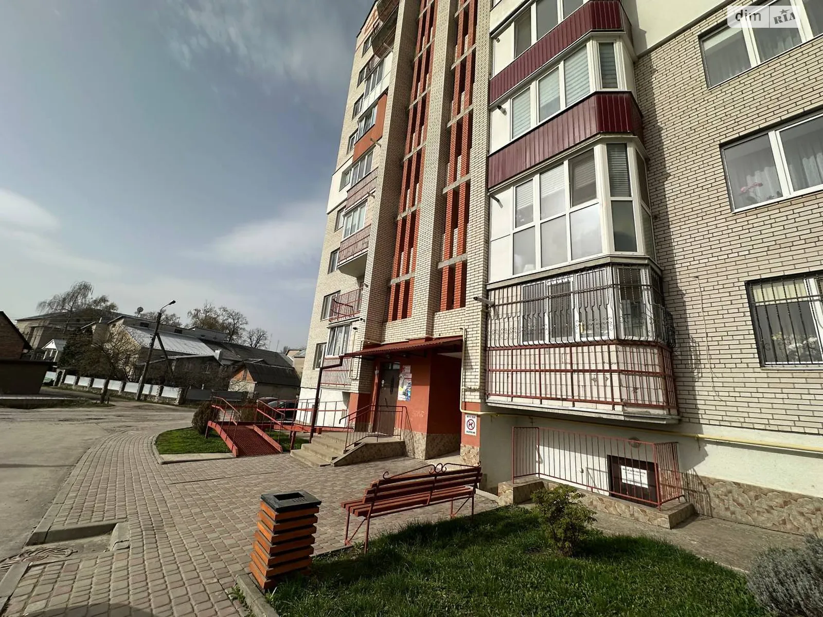 3-кімнатна квартира 87 кв. м у Тернополі, вул. Микулинецька - фото 1