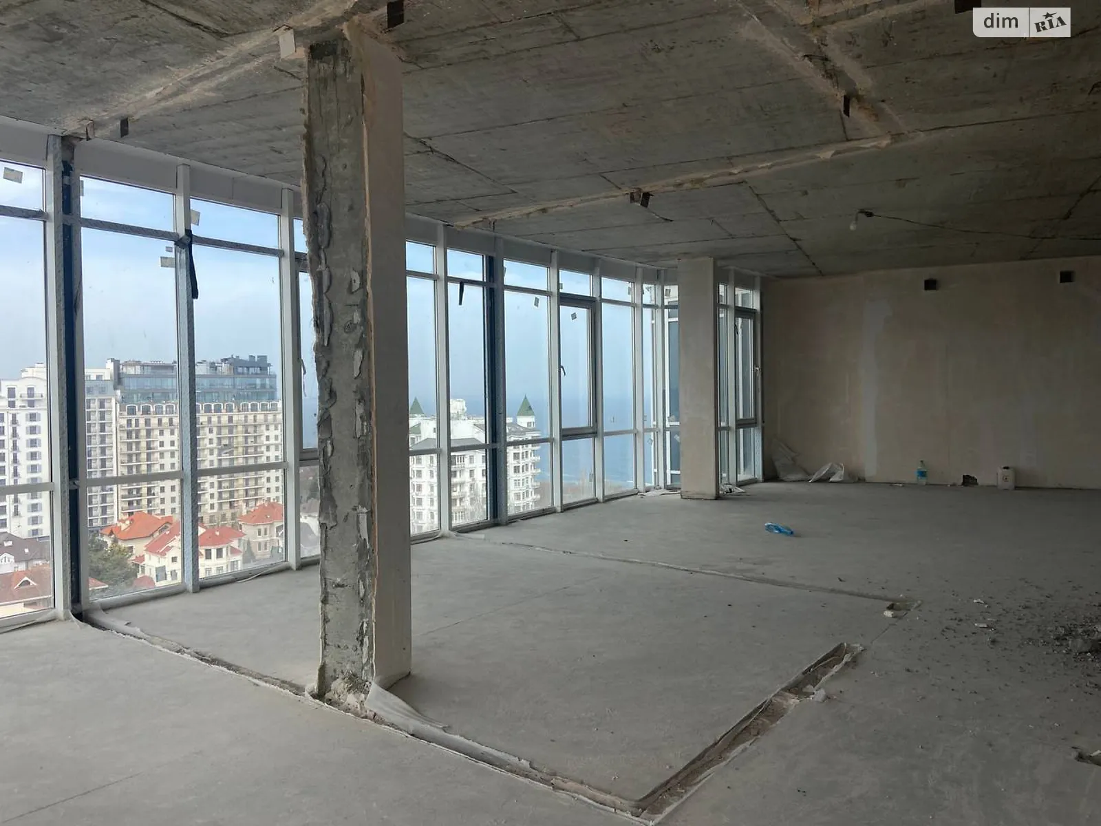 Продается 1-комнатная квартира 58.9 кв. м в Одессе, пер. Удельный, 6 - фото 1