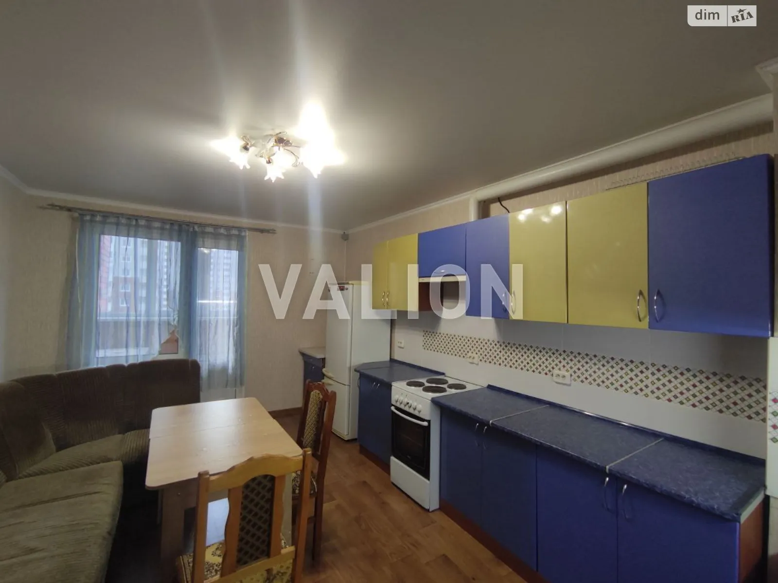 Продается 1-комнатная квартира 61.1 кв. м в Киеве, пер. Балтийский, 5 - фото 1