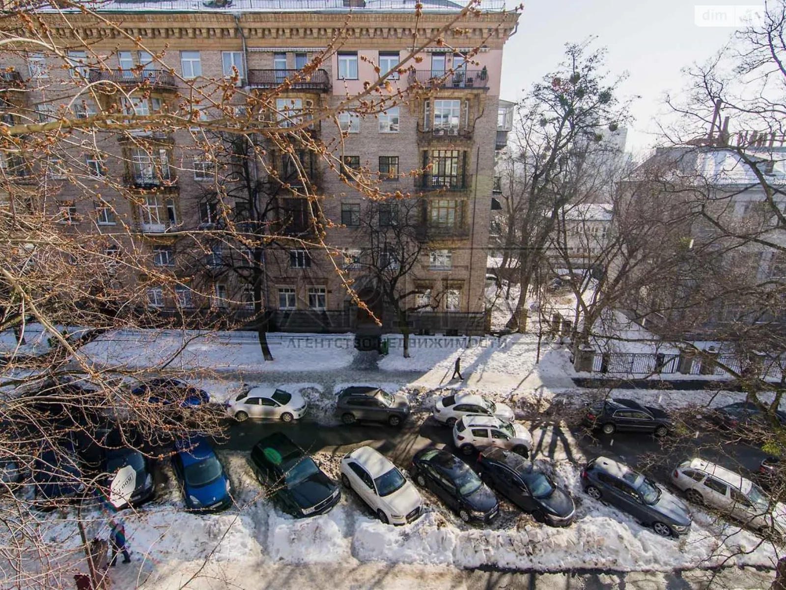 Здається в оренду undefined-кімнатна квартира  кв. м у Києві, вул. Академіка Богомольця, 7/14