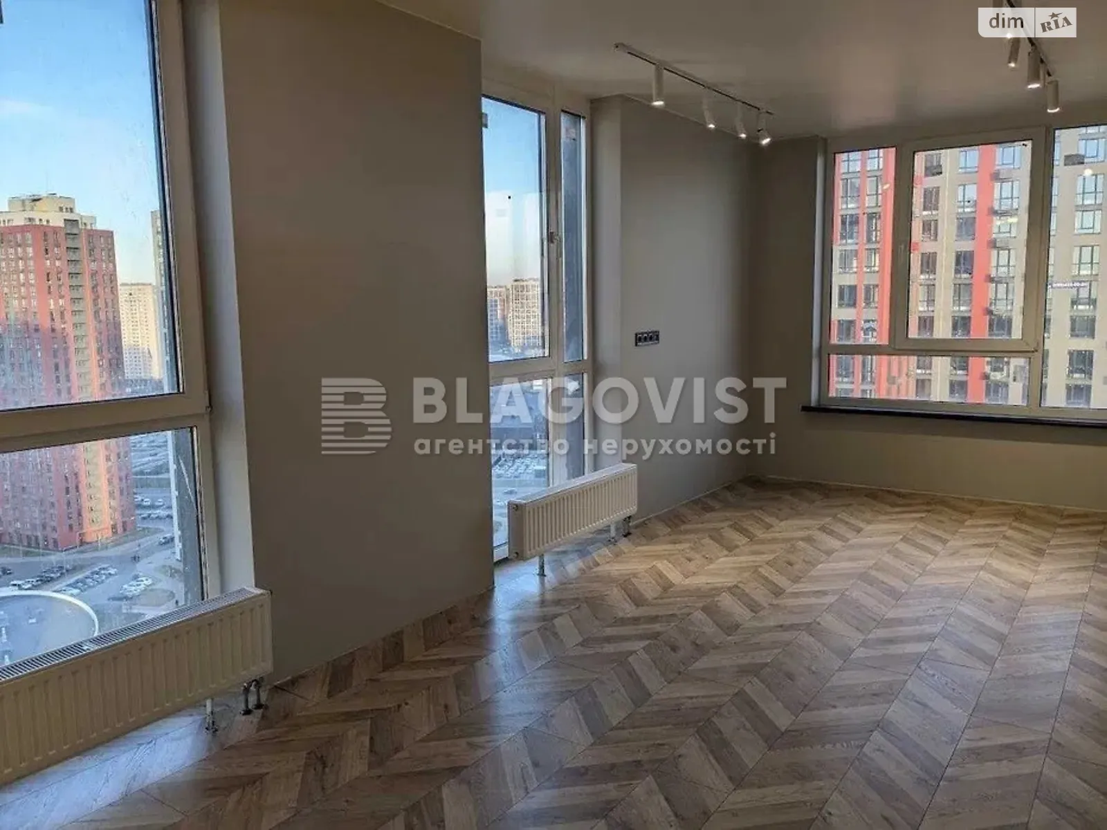 Продается 2-комнатная квартира 65 кв. м в Киеве, цена: 105000 $