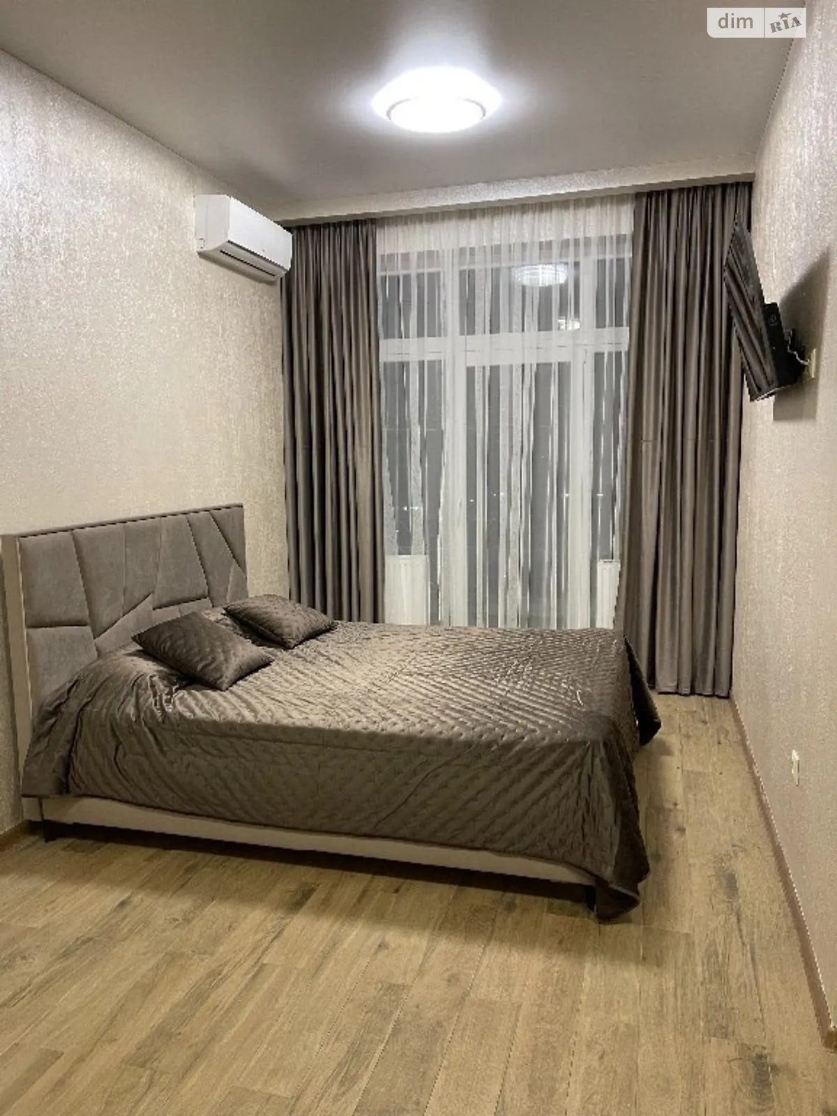 Продається 1-кімнатна квартира 37 кв. м у Фонтанці, пров. Чехова - фото 1