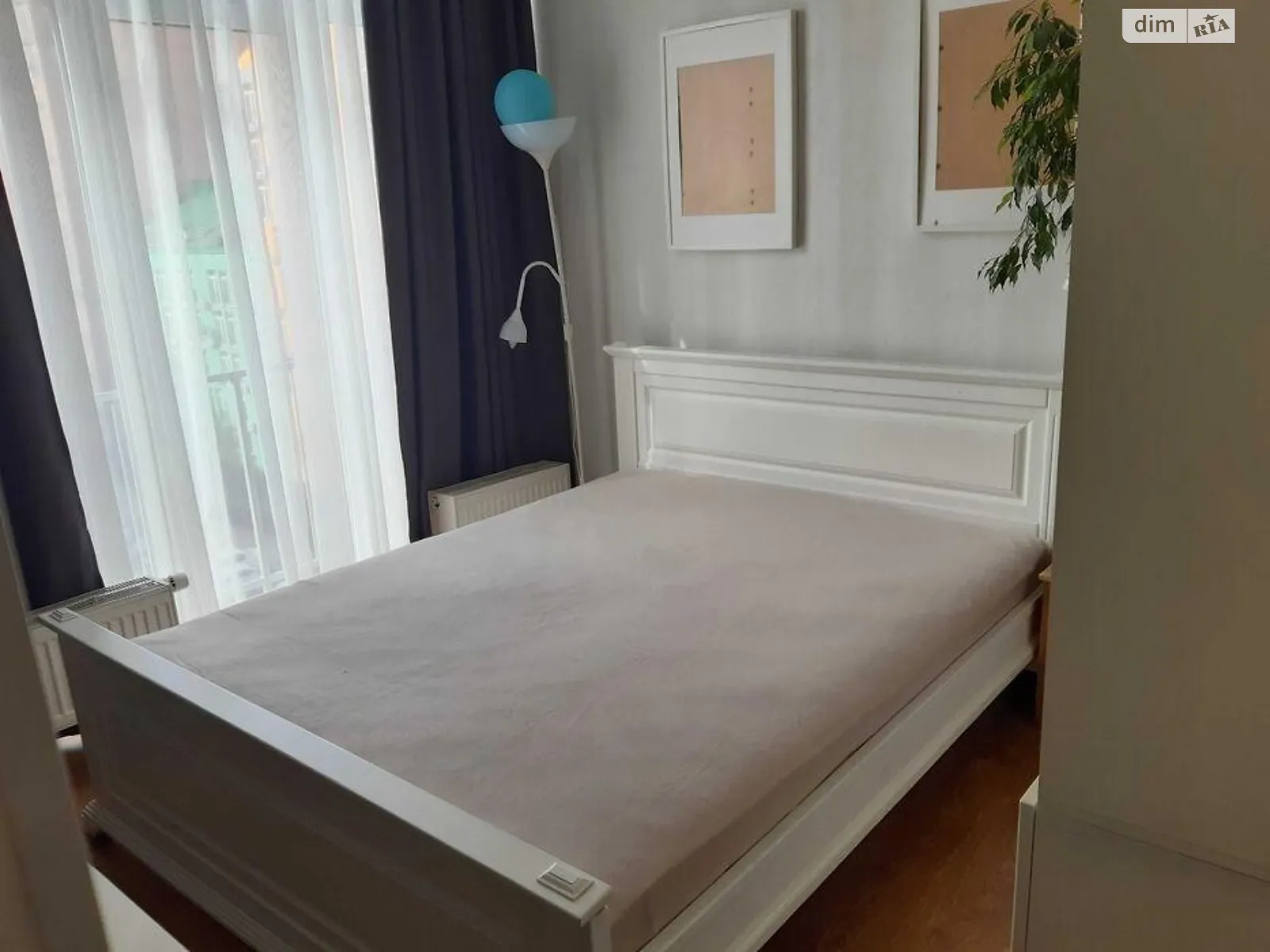 Продается 1-комнатная квартира 40 кв. м в Киеве, ул. Регенераторная, 4 - фото 1