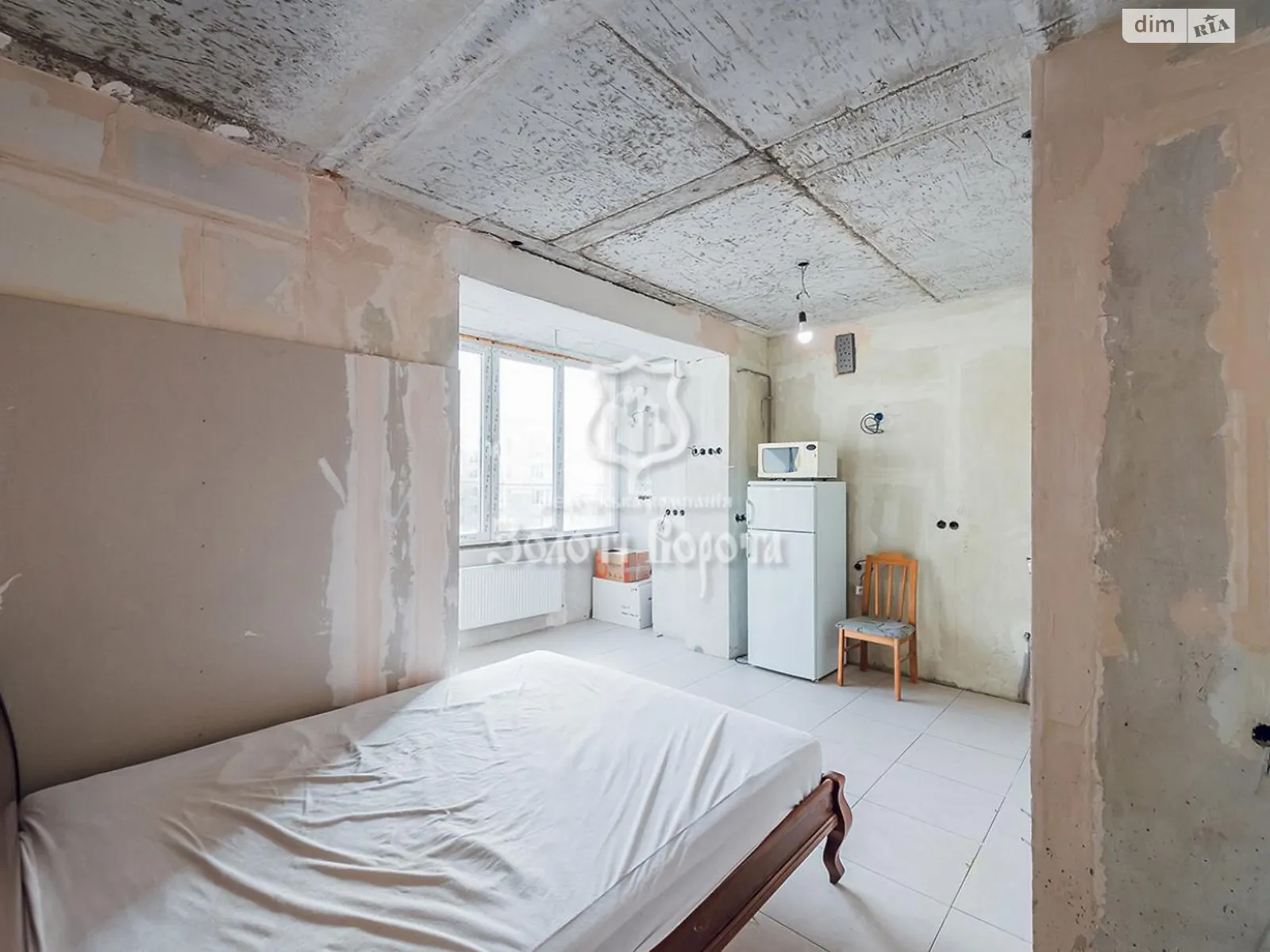 Продается 3-комнатная квартира 80 кв. м в Софиевской Борщаговке, ул. Абрикосовая - фото 1
