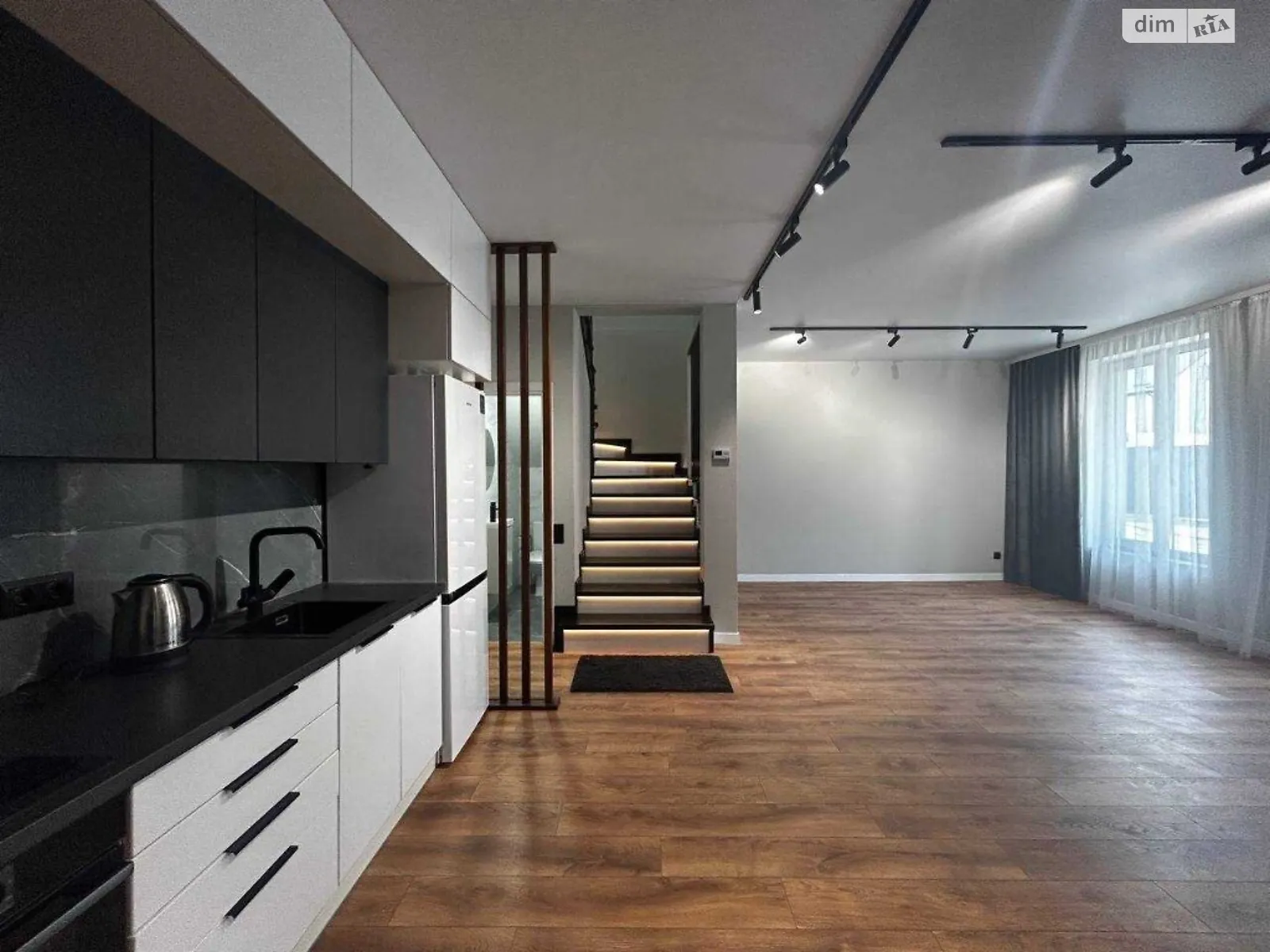 Продается дом на 2 этажа 92 кв. м с террасой, цена: 125000 $ - фото 1