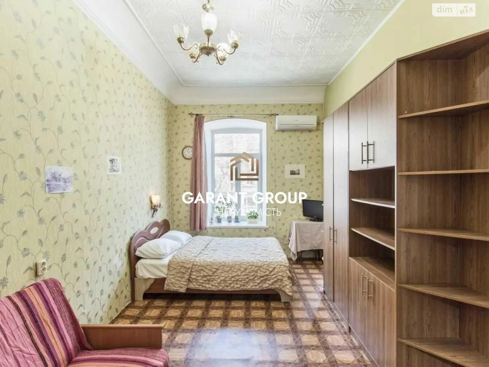 Продается 1-комнатная квартира 35 кв. м в Одессе, ул. Новосельского