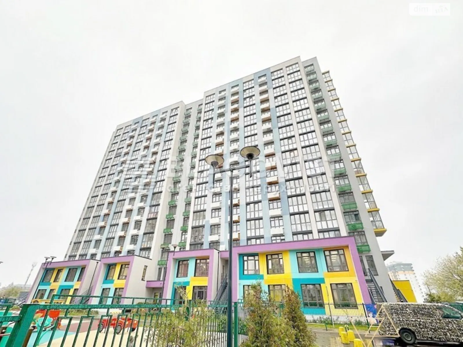 Продается 1-комнатная квартира 42 кв. м в Киеве, ул. Тираспольская, 52А - фото 1