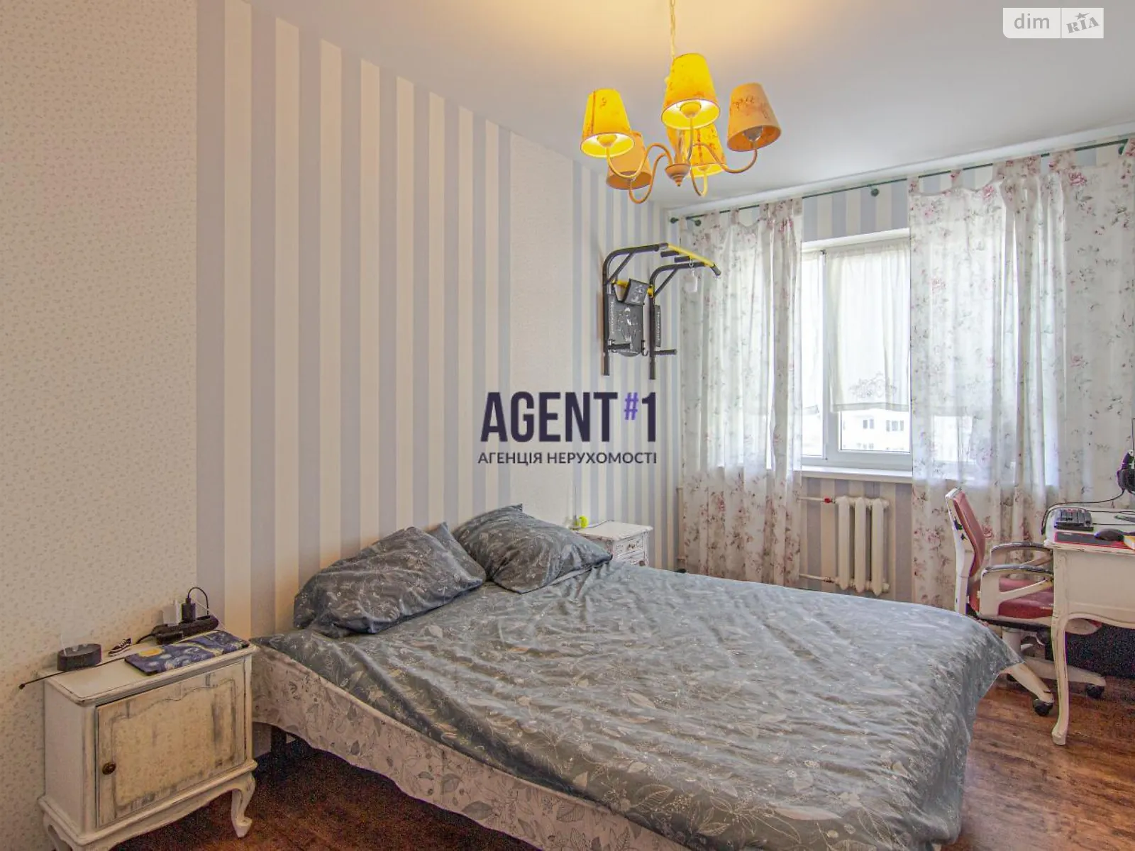 Продается 2-комнатная квартира 61.5 кв. м в Чайках, ул. Печёрская, 2 - фото 1