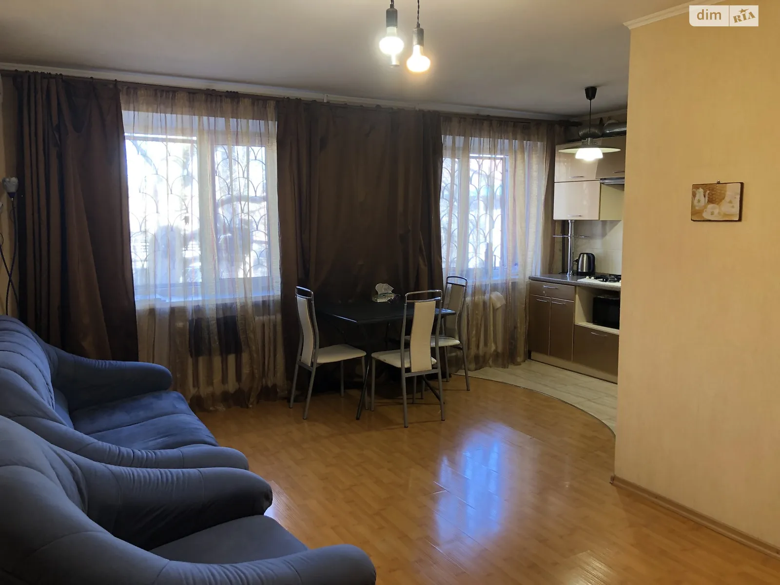 Продается 3-комнатная квартира 58 кв. м в Днепре, цена: 48000 $