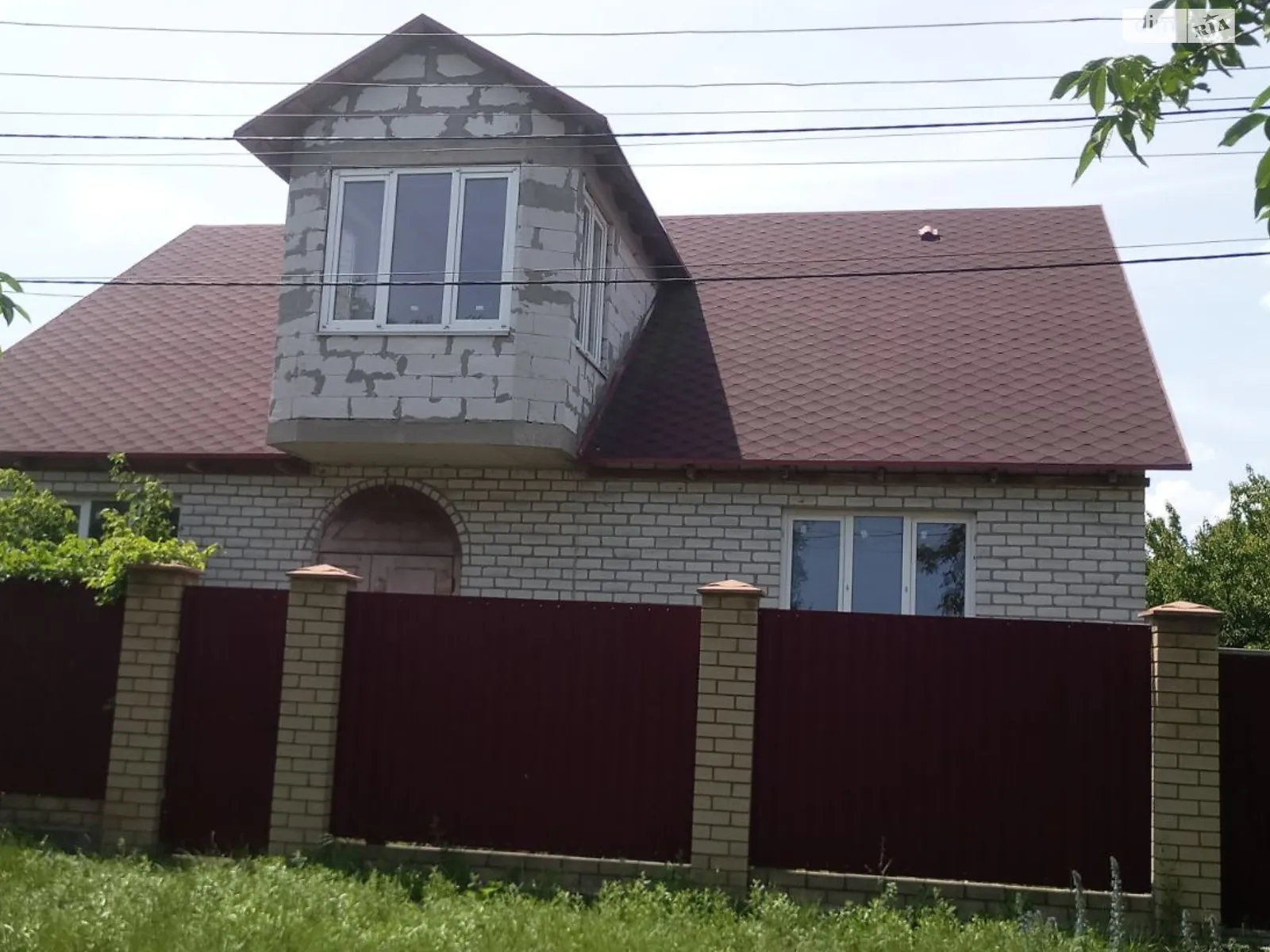 Продается дом на 2 этажа 230 кв. м с террасой, цена: 72000 $ - фото 1