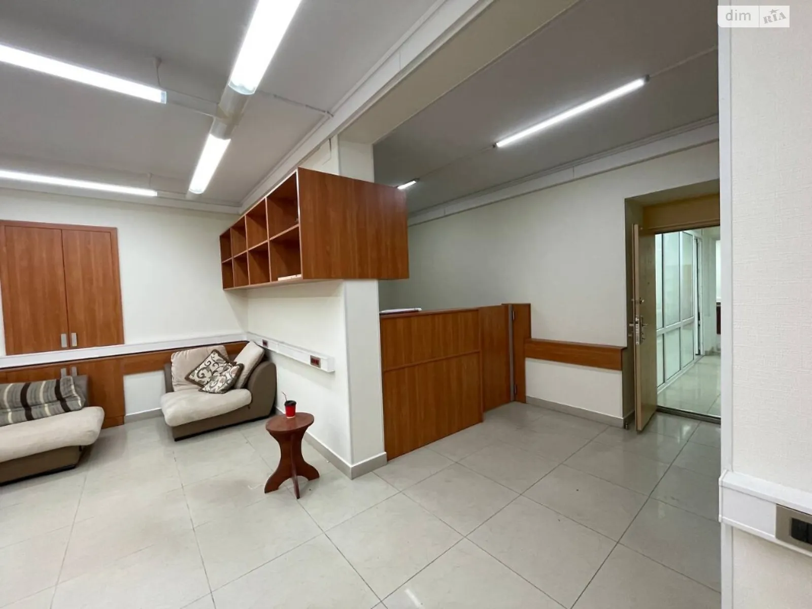 Продається приміщення вільного призначення 309.9 кв. м в 2-поверховій будівлі, цена: 220000 $ - фото 1