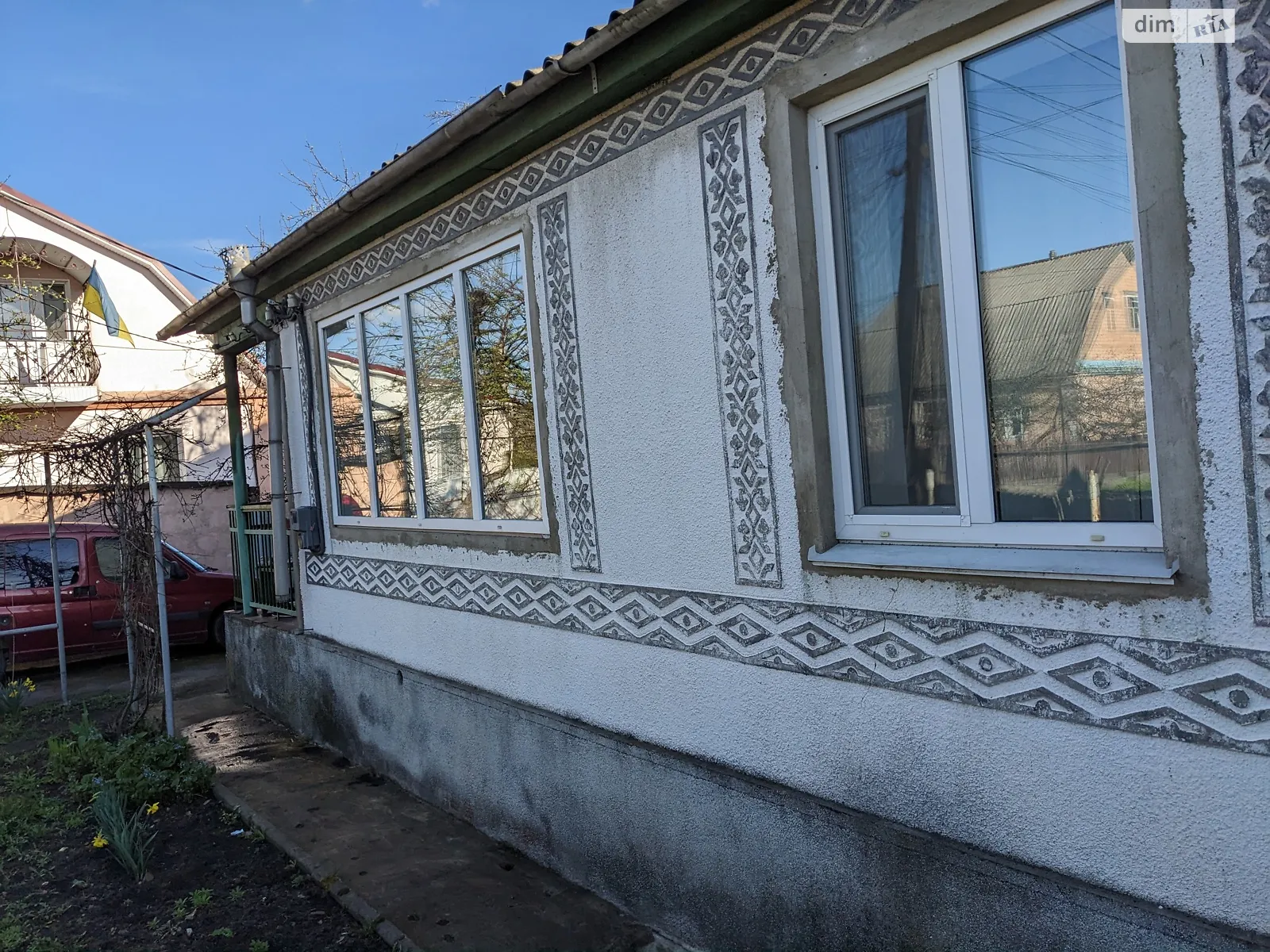Продается дом на 2 этажа 142 кв. м с бассейном, цена: 45000 $ - фото 1