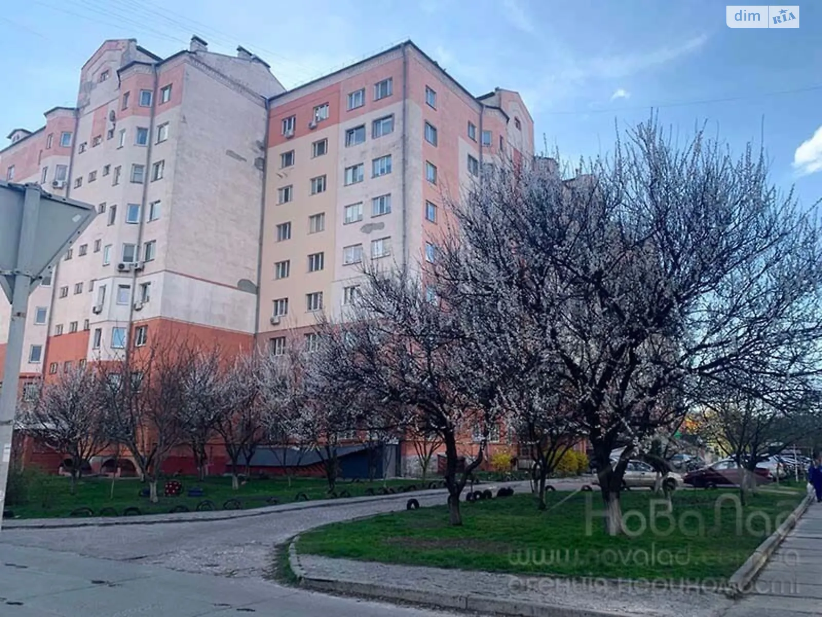 Продается 2-комнатная квартира 69 кв. м в Броварах, ул. Михаила Грушевского, 17/1 - фото 1