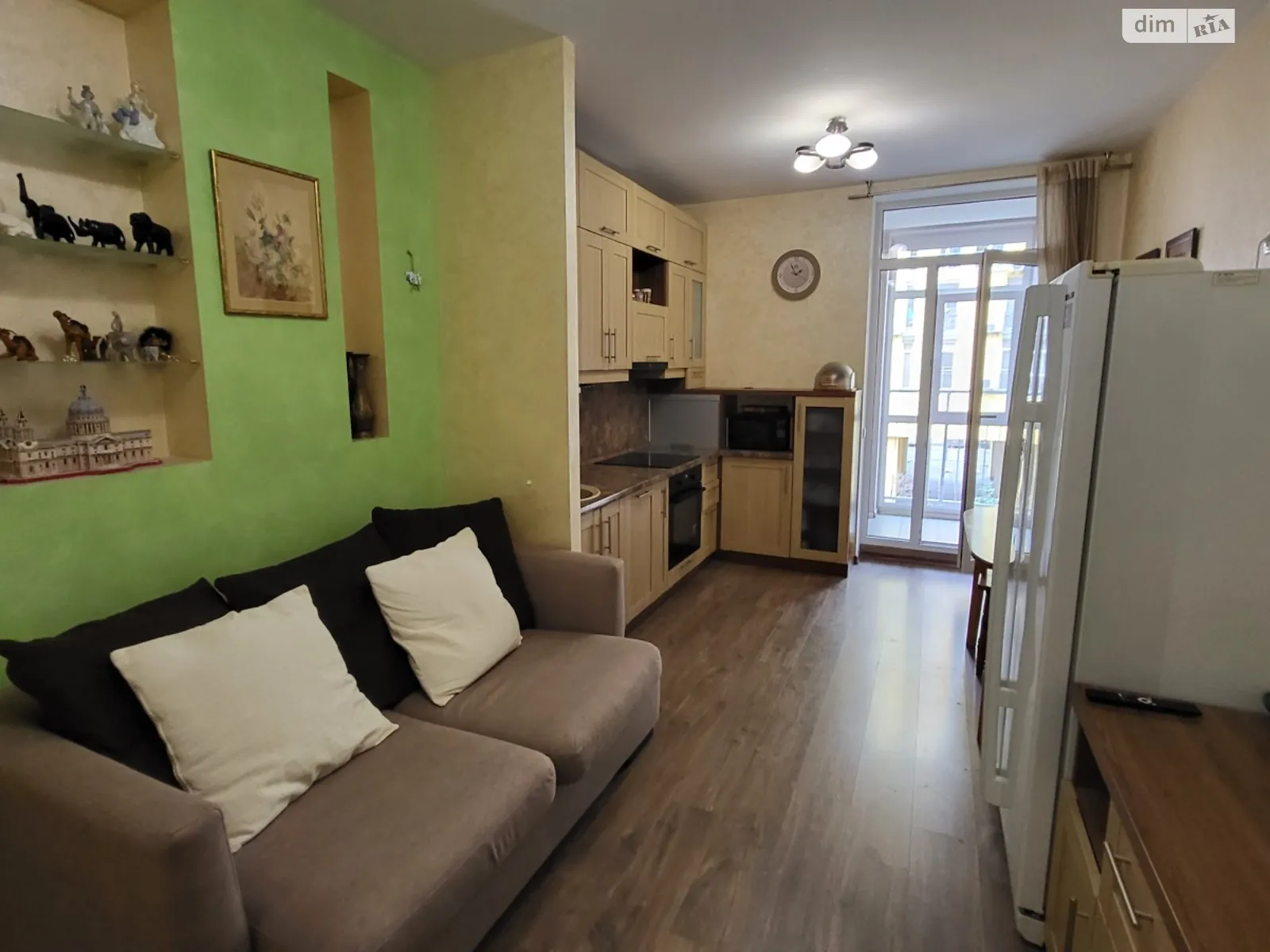 Продается 3-комнатная квартира 83.1 кв. м в Киеве, ул. Регенераторная, 4 корпус 2