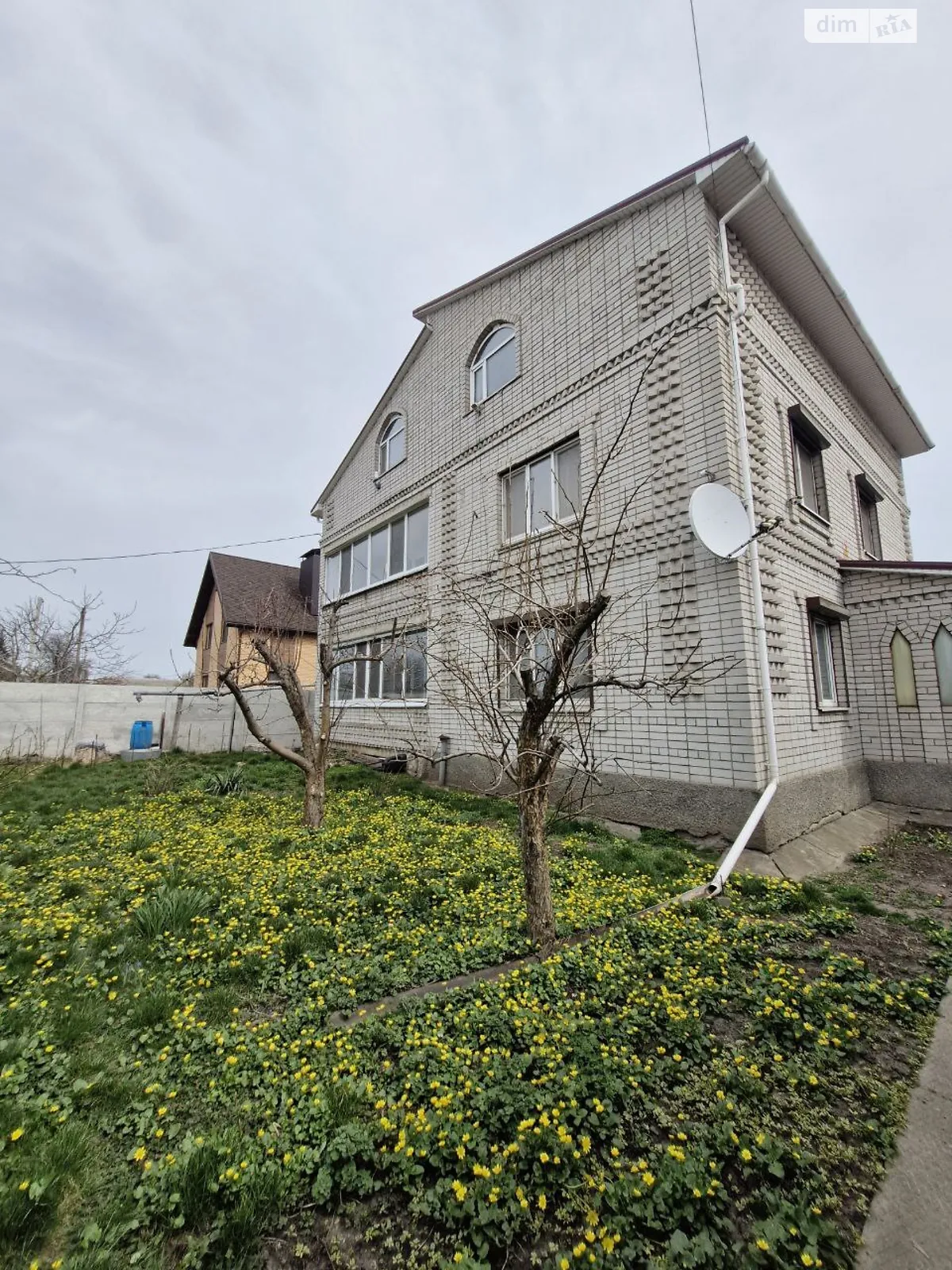 Продается дом на 2 этажа 240 кв. м с баней/сауной, цена: 95000 $ - фото 1