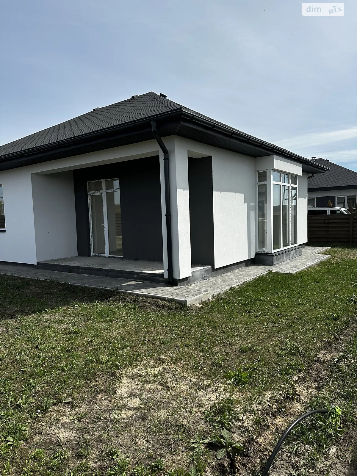 Продається одноповерховий будинок 98 кв. м с басейном, цена: 75000 $ - фото 1