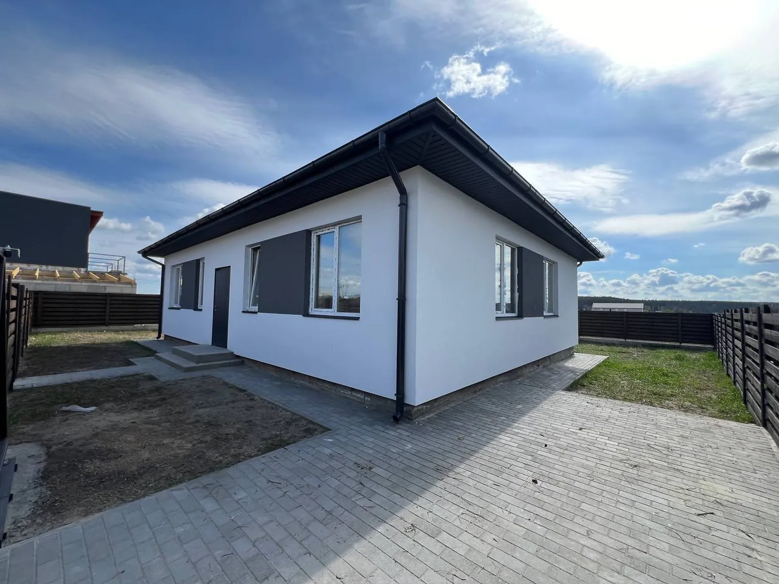 Продається одноповерховий будинок 100 кв. м з балконом, цена: 78000 $ - фото 1