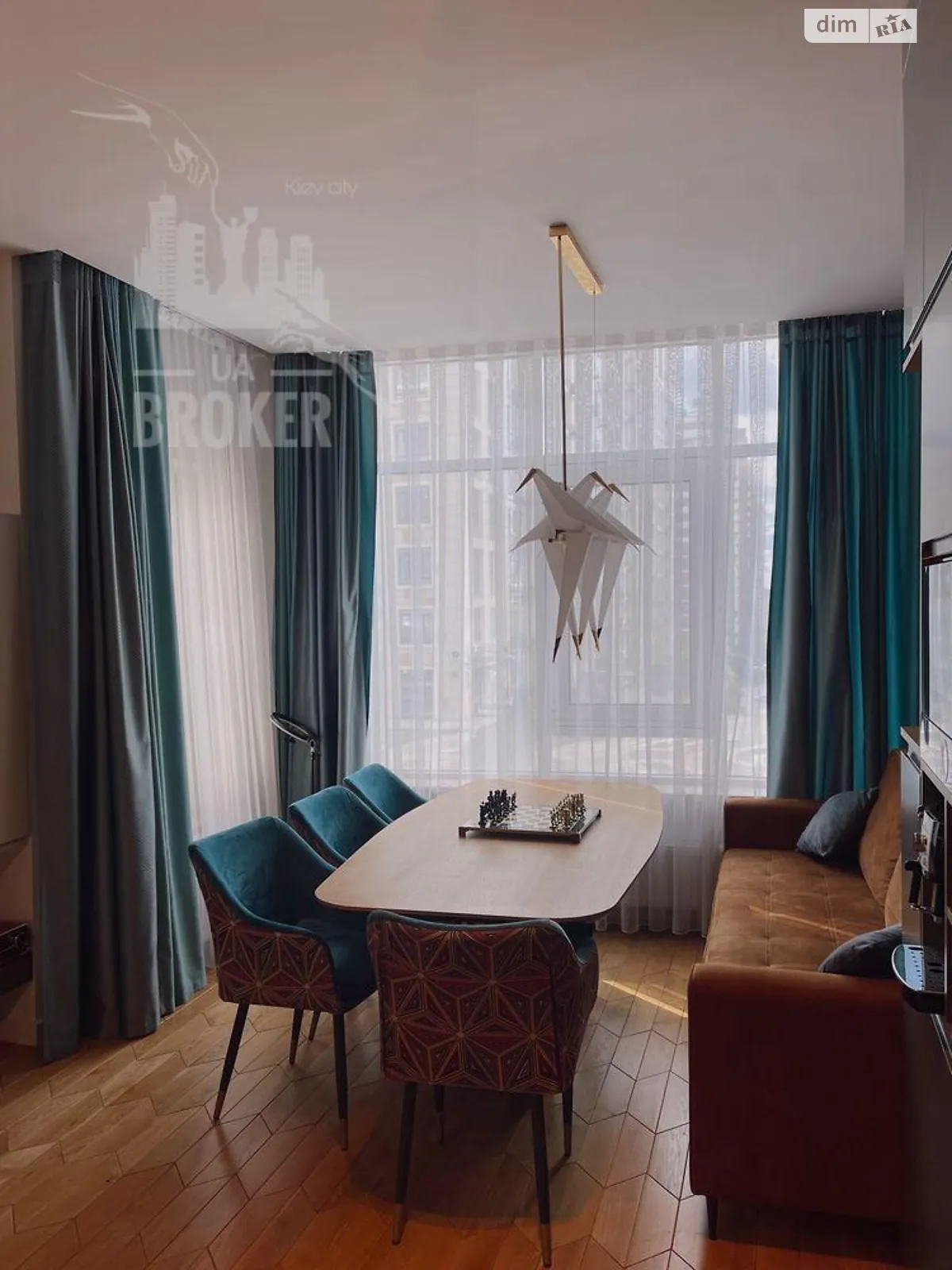 Сдается в аренду 2-комнатная квартира 65 кв. м в Киеве, ул. Саперное Поле
