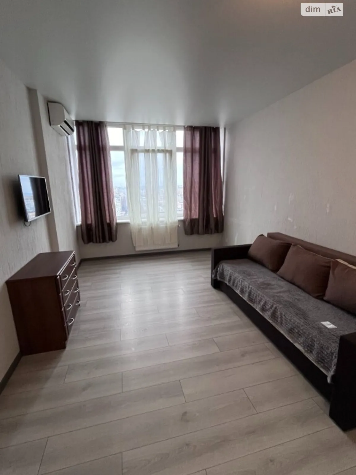 Продается 1-комнатная квартира 41 кв. м в Крыжановка, ул. Академика Сахарова, 3Б