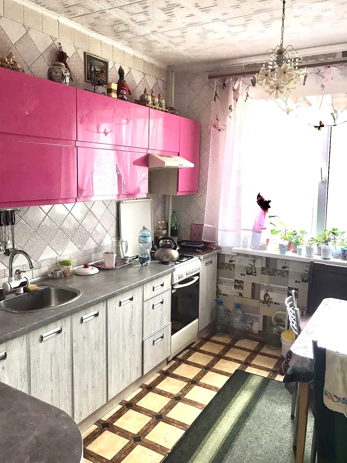 4-комнатная квартира 76 кв. м в Запорожье, цена: 27999 $