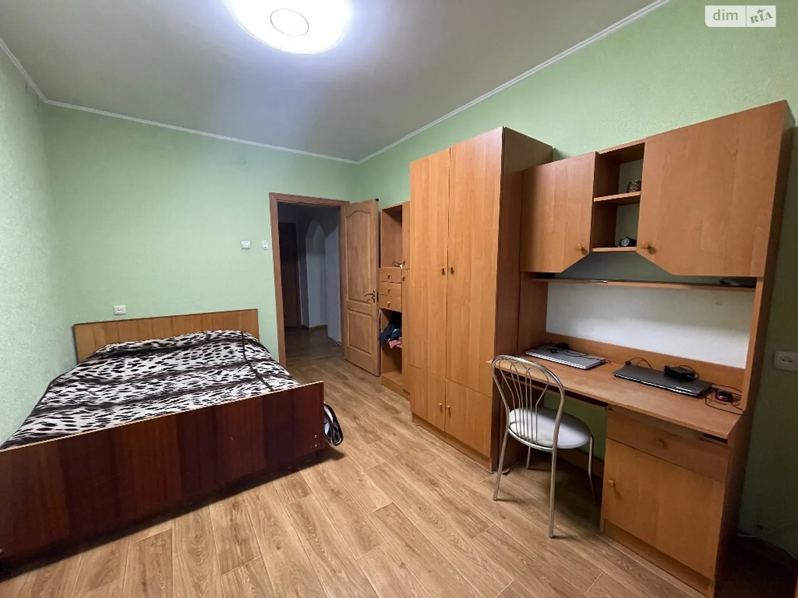 Продается 3-комнатная квартира 63 кв. м в Хмельницком, ул. Степана Бандеры, 10/2