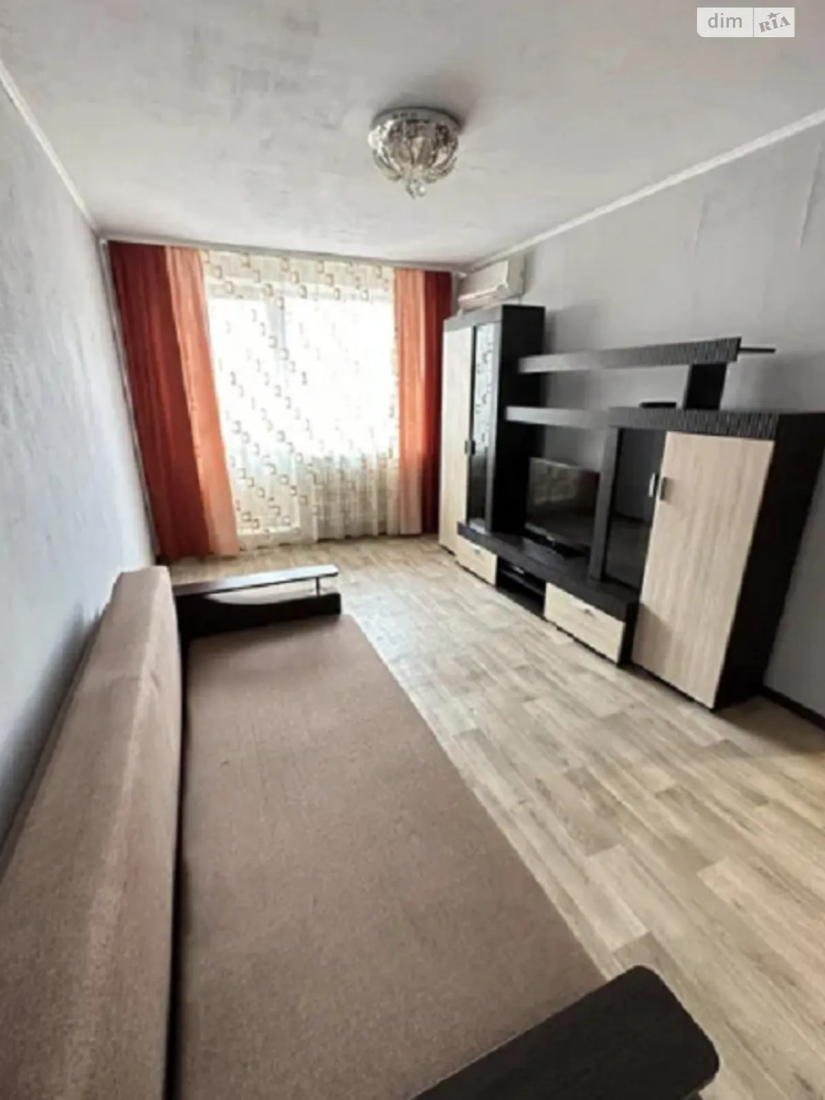 Продается 1-комнатная квартира 33 кв. м в Харькове, цена: 33000 $