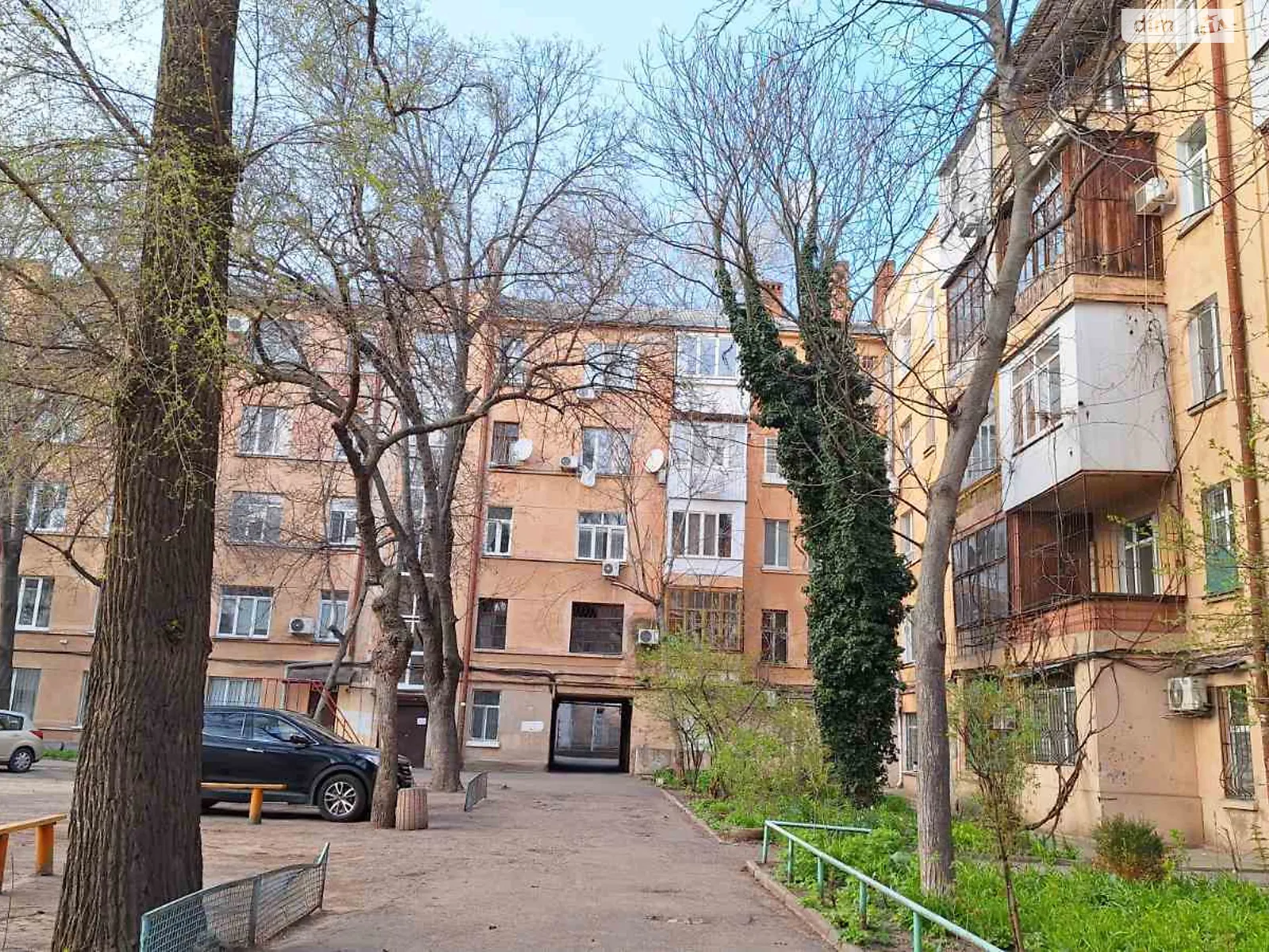 Продается 2-комнатная квартира 40 кв. м в Одессе, ул. Пироговская