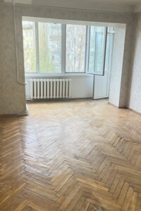 Продаж квартири, Київ, р‑н. Голосіївський, ст.м. Площа Українських Героїв(Льва Толстого), Микільсько-Ботанічна вулиця, буд. 6/8