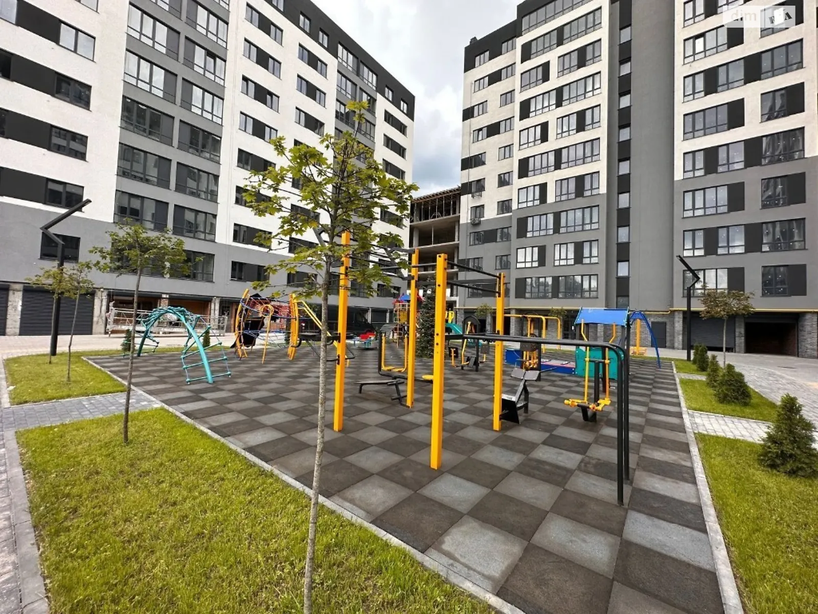 Продается 2-комнатная квартира 73 кв. м в Хмельницком, ул. Озерная - фото 1