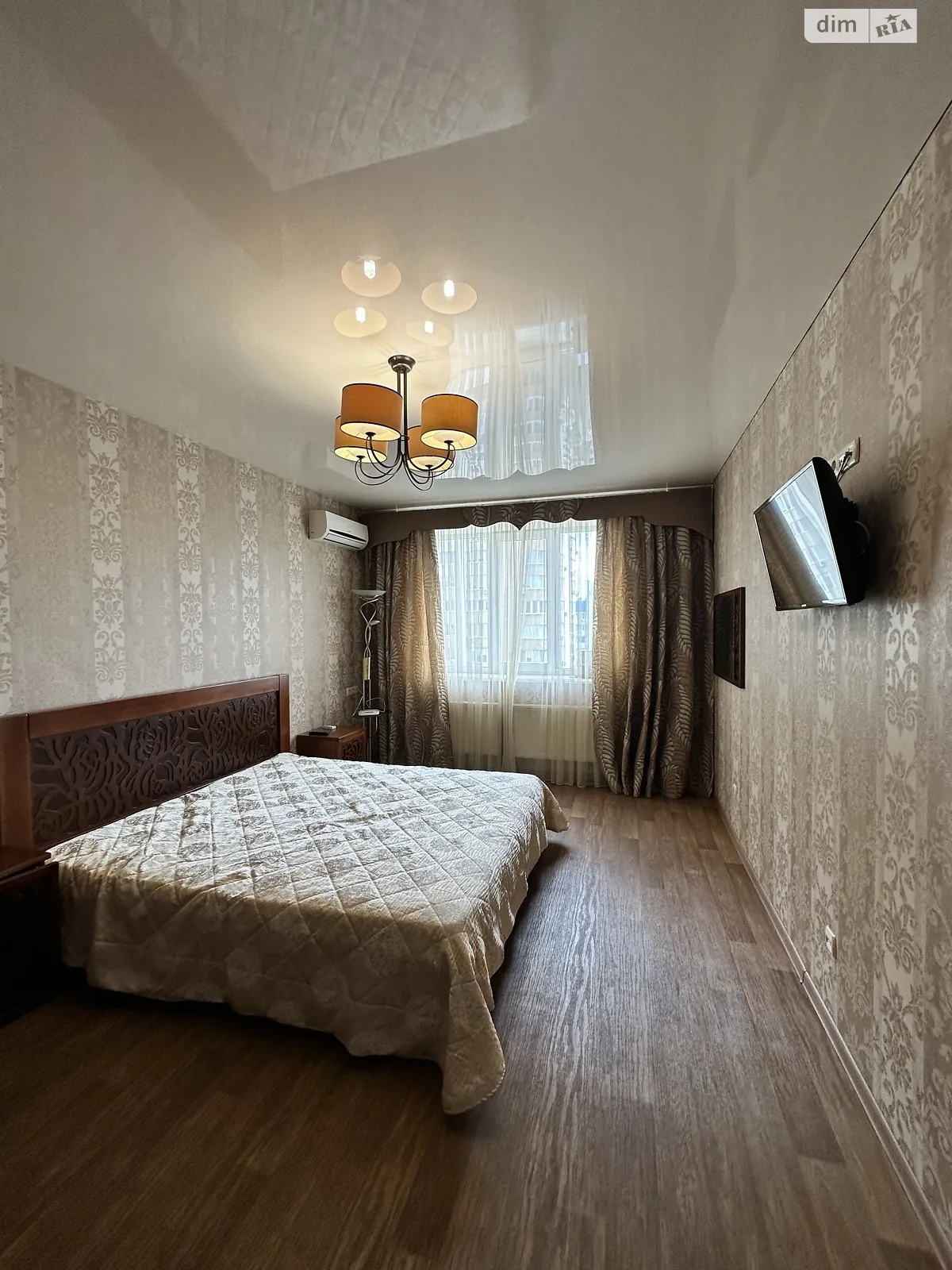 Сдается в аренду 2-комнатная квартира 85 кв. м в Одессе, ул. Зоопарковая