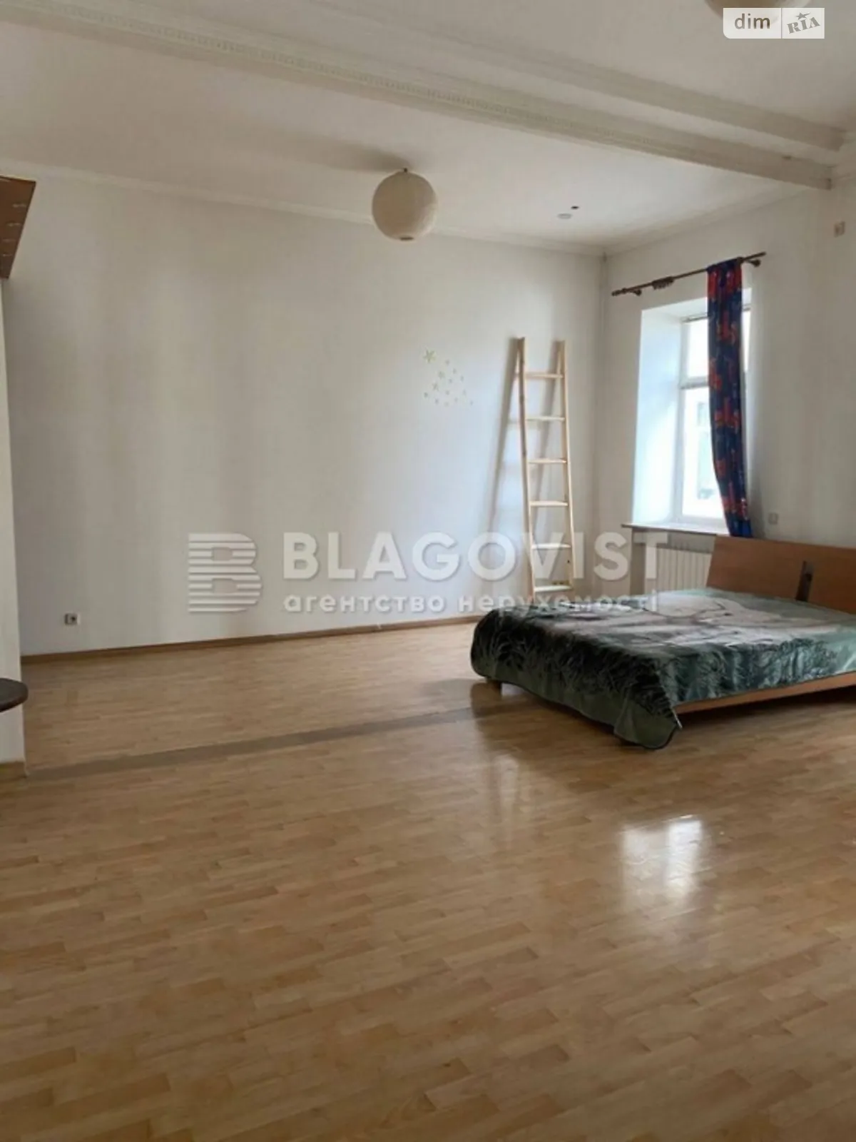 Продается 1-комнатная квартира 51 кв. м в Киеве, ул. Лютеранская, 6 - фото 1