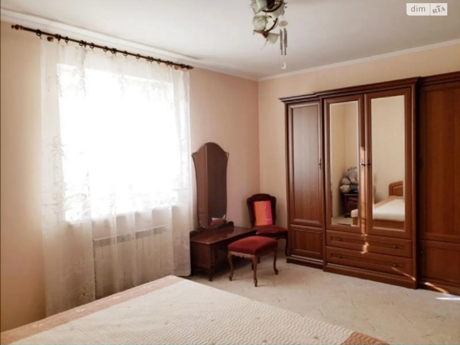 Продается дом на 2 этажа 244 кв. м с террасой, цена: 150000 $ - фото 1