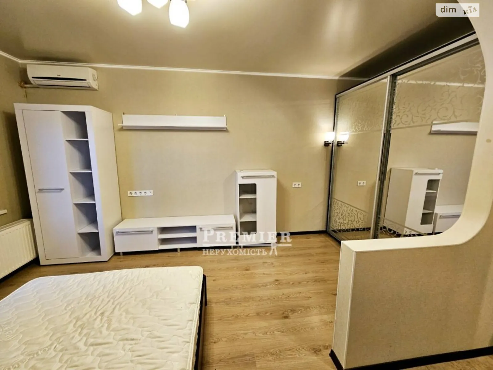 Продается 1-комнатная квартира 34 кв. м в Одессе, цена: 32000 $