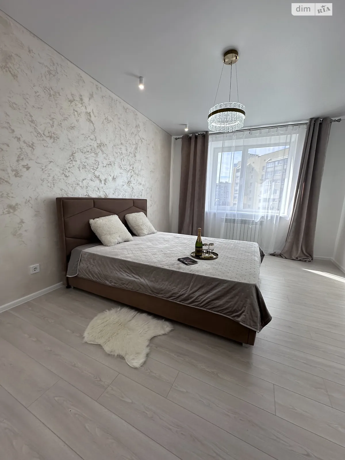 Продается 2-комнатная квартира 78 кв. м в Виннице, ул. Александровская