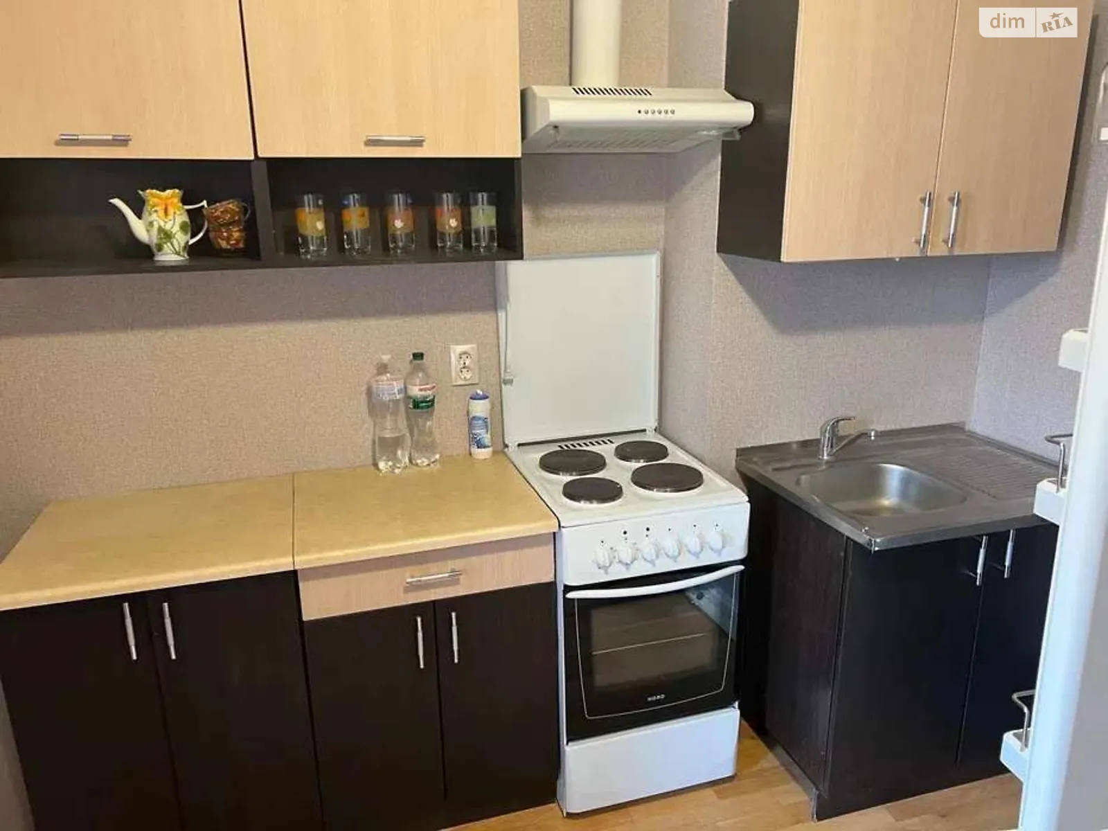 Продается 43-комнатная квартира 18 кв. м в Киеве, цена: 58000 $