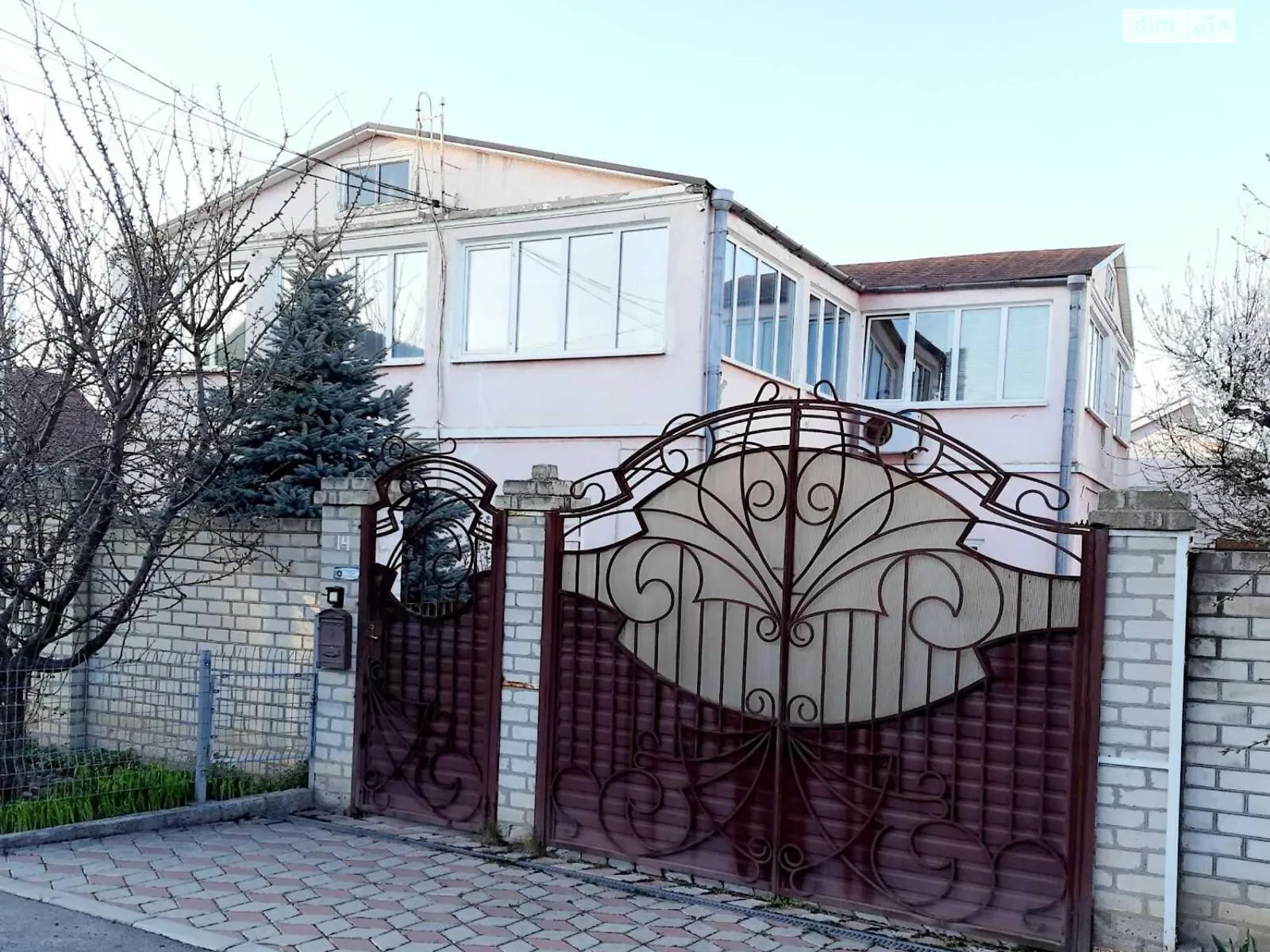 Продается дом на 2 этажа 220 кв. м с мебелью, цена: 165000 $ - фото 1