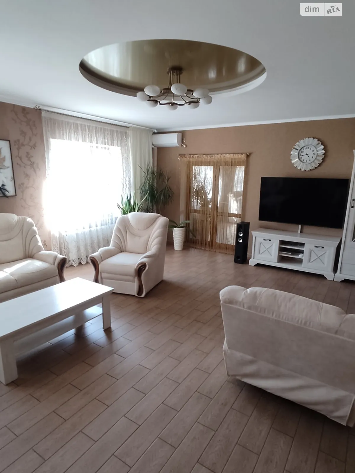 Продается дом на 2 этажа 270 кв. м с террасой, цена: 285000 $ - фото 1