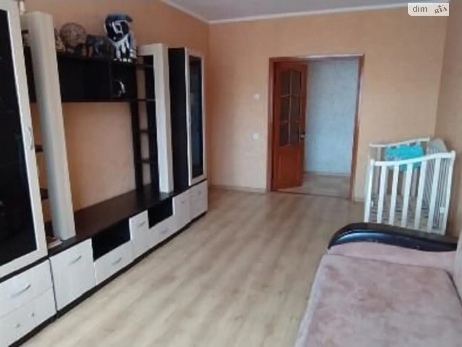 Продается 3-комнатная квартира 64 кв. м в Одессе, вул. Махачкалинская - фото 1