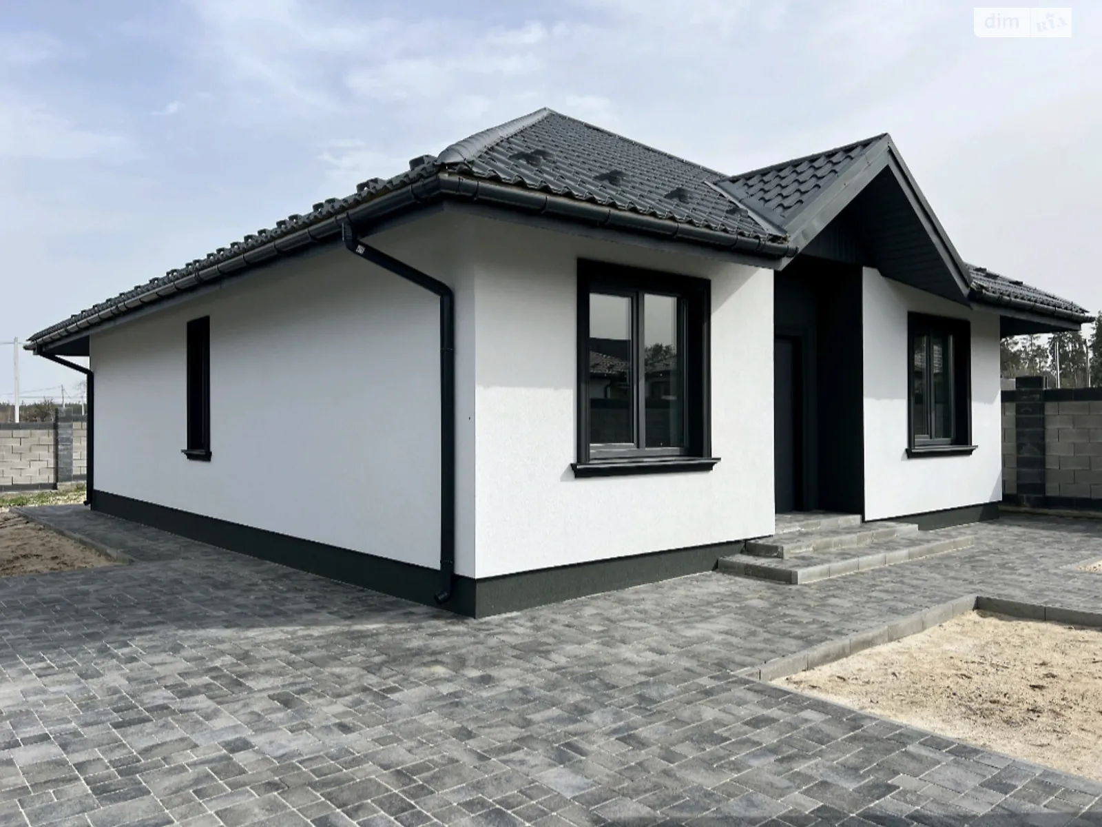 Продается одноэтажный дом 100 кв. м с террасой, цена: 89000 $ - фото 1