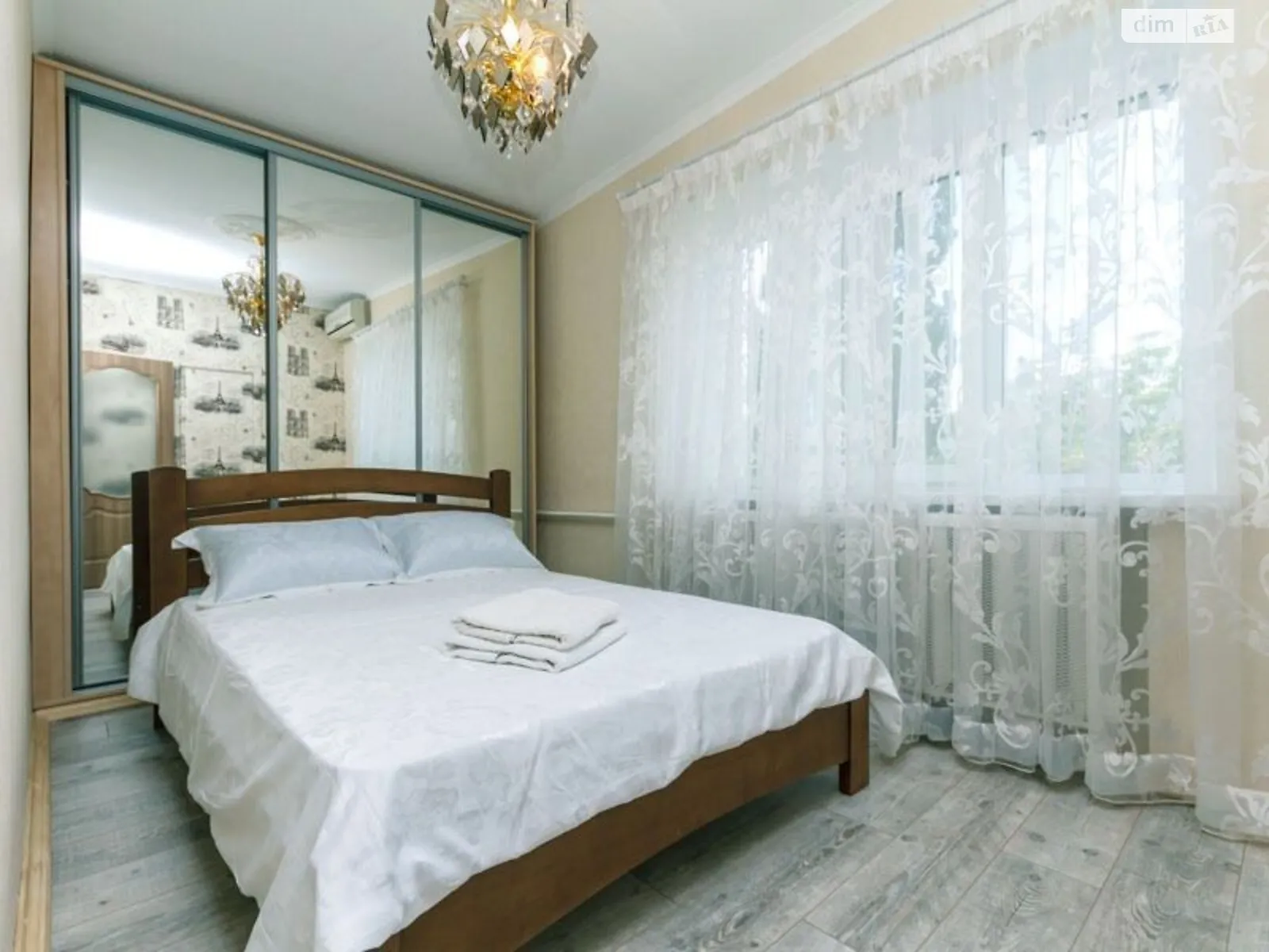 Продается 2-комнатная квартира 49 кв. м в Киеве, ул. Кирилло-Мефодиевская, 7 - фото 1