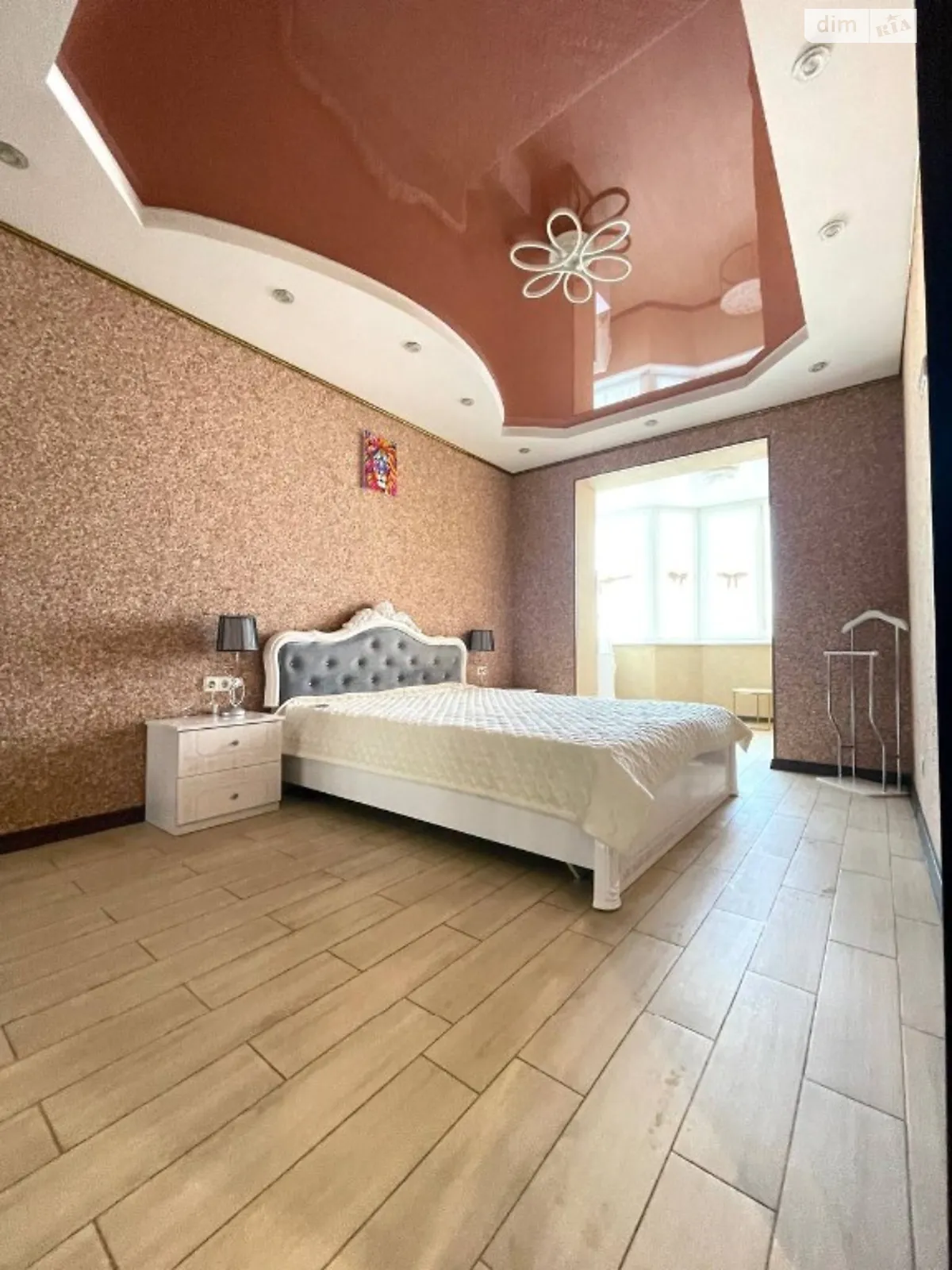 Продается 2-комнатная квартира 78 кв. м в Хмельницком