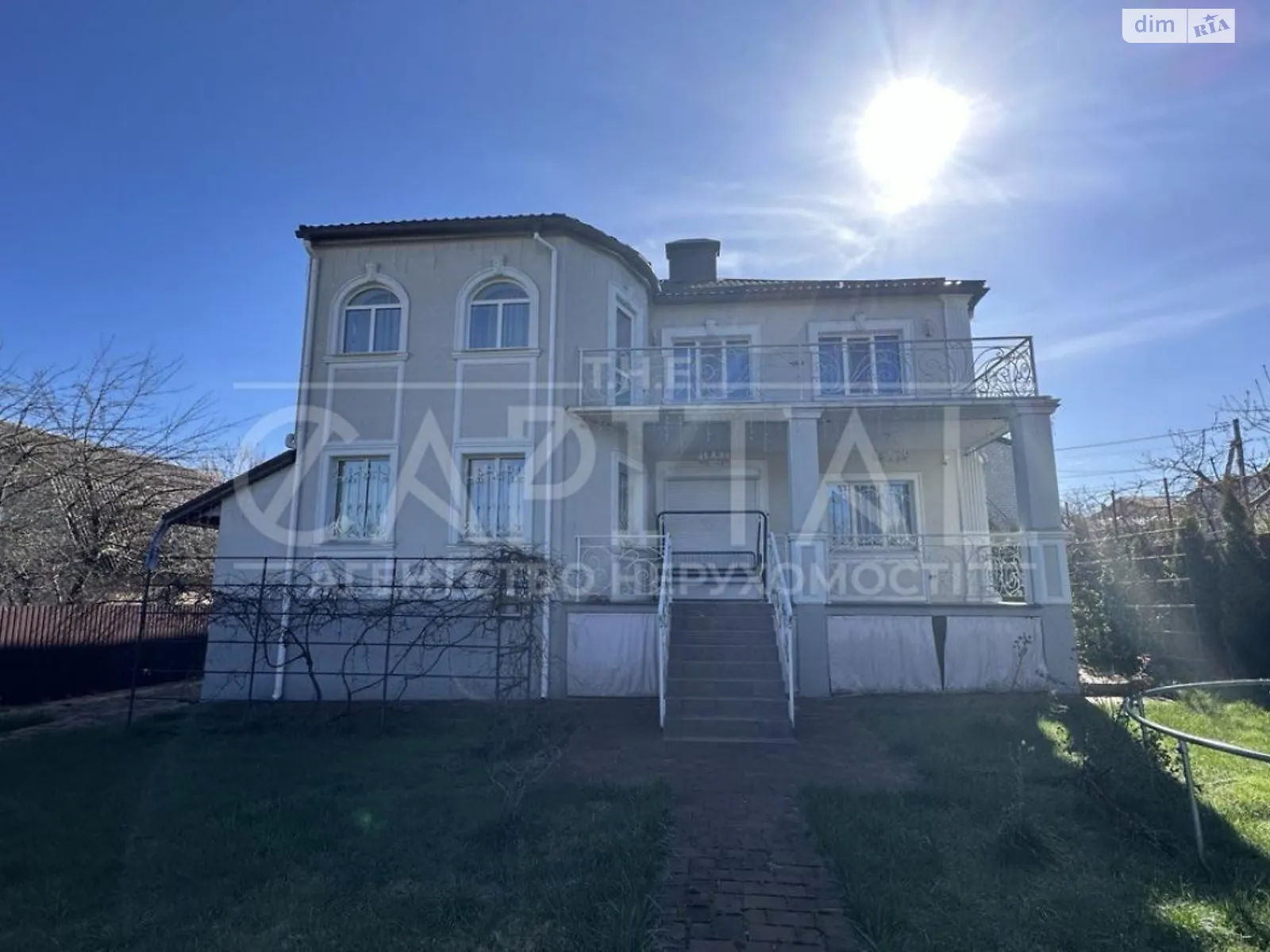 Продается дом на 2 этажа 424 кв. м с балконом, цена: 288000 $ - фото 1