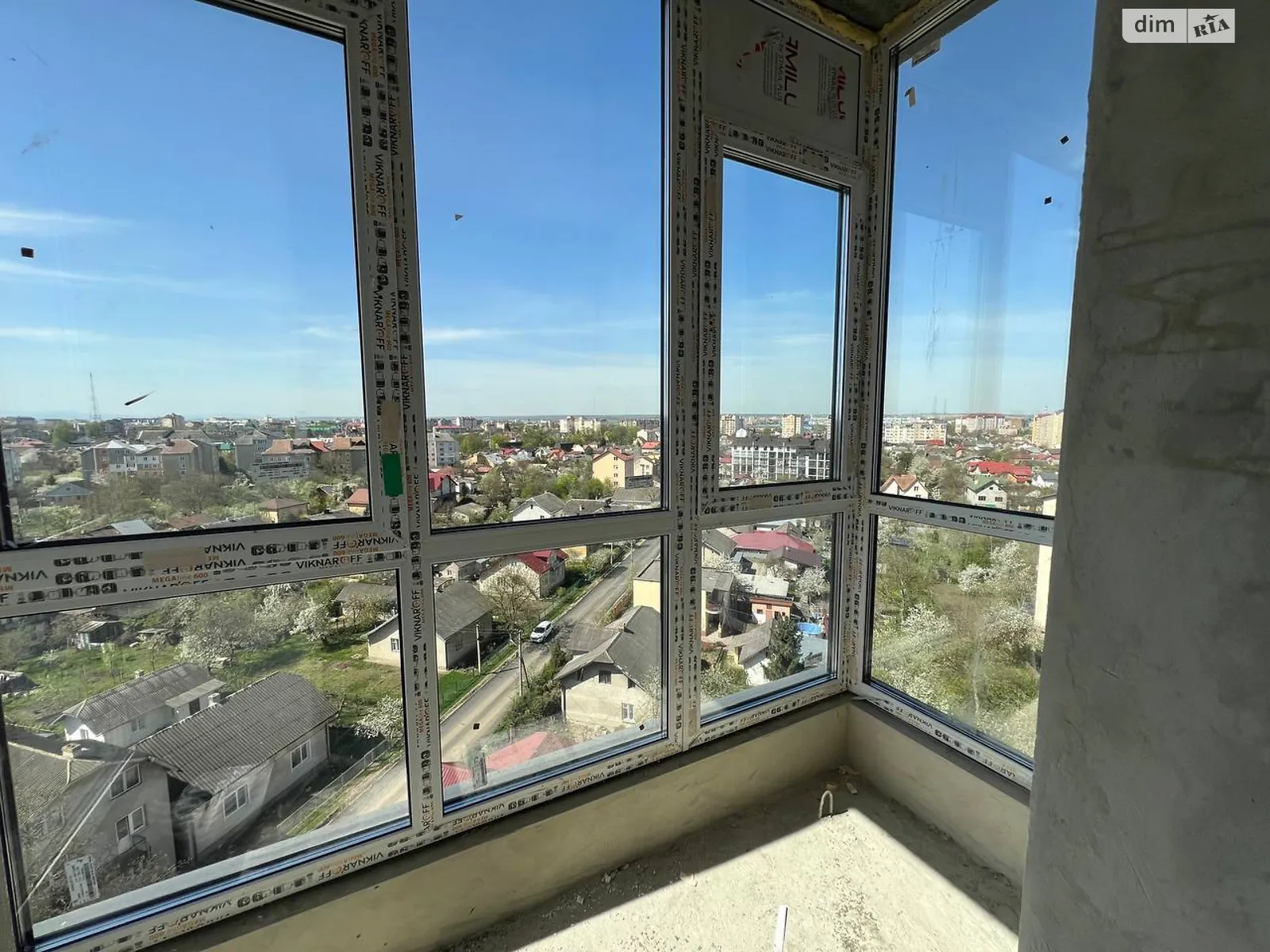 Продається 2-кімнатна квартира 68.5 кв. м у Івано-Франківську, вул. Молодіжна, 148 - фото 1