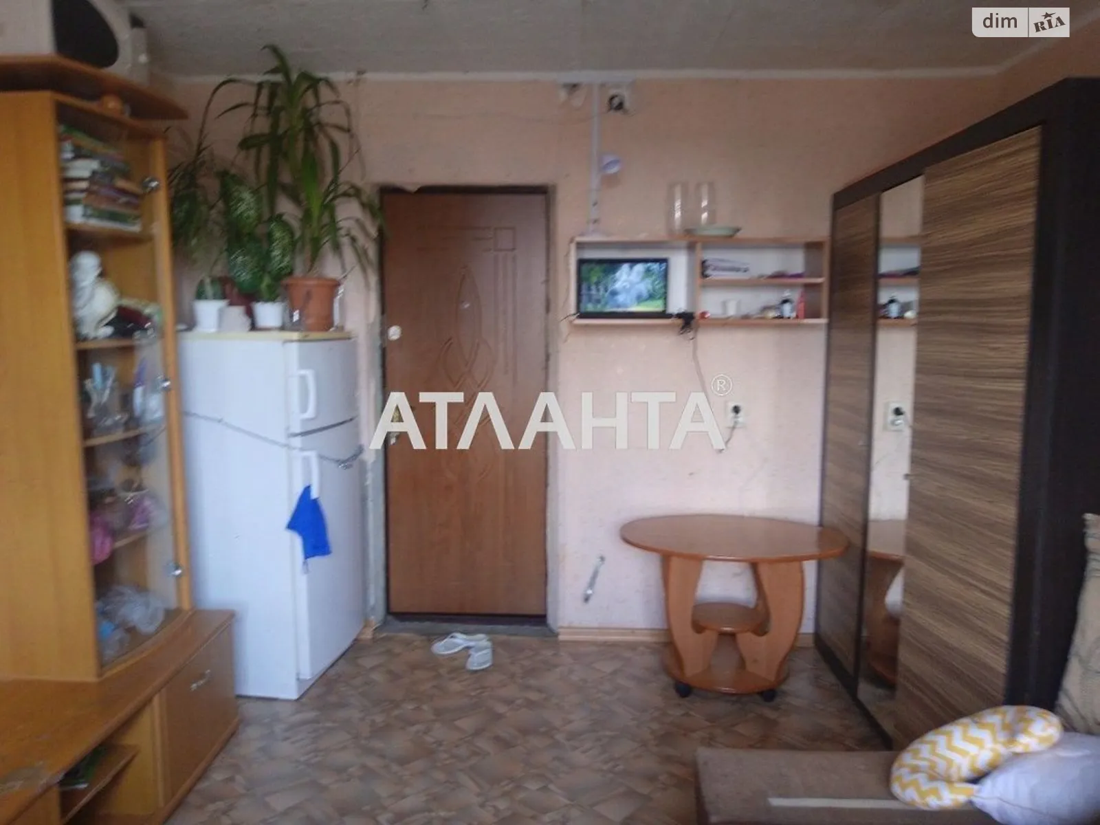 Продается комната 13.4 кв. м в Черноморске, цена: 10000 $